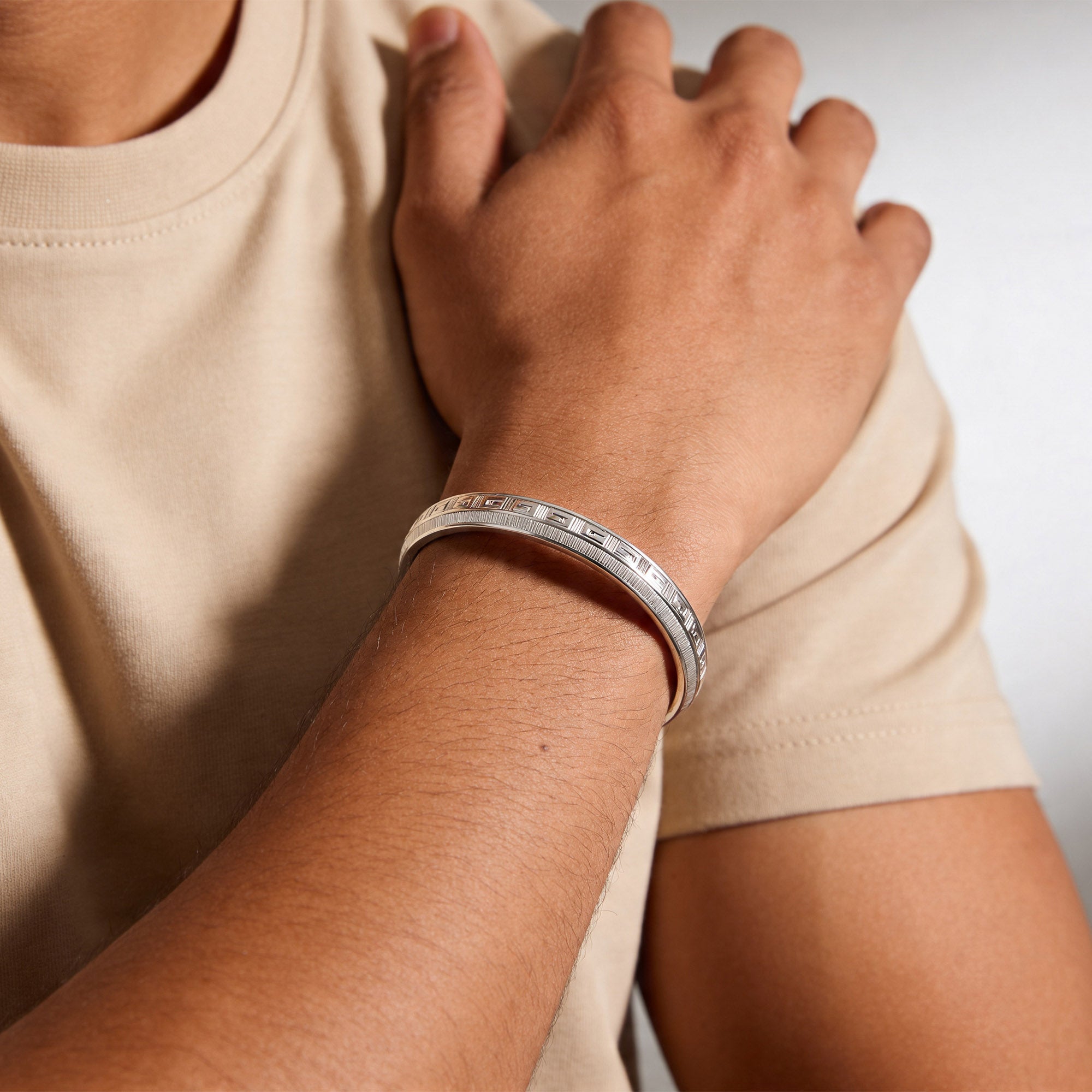 Modern Greek Pattern Kada