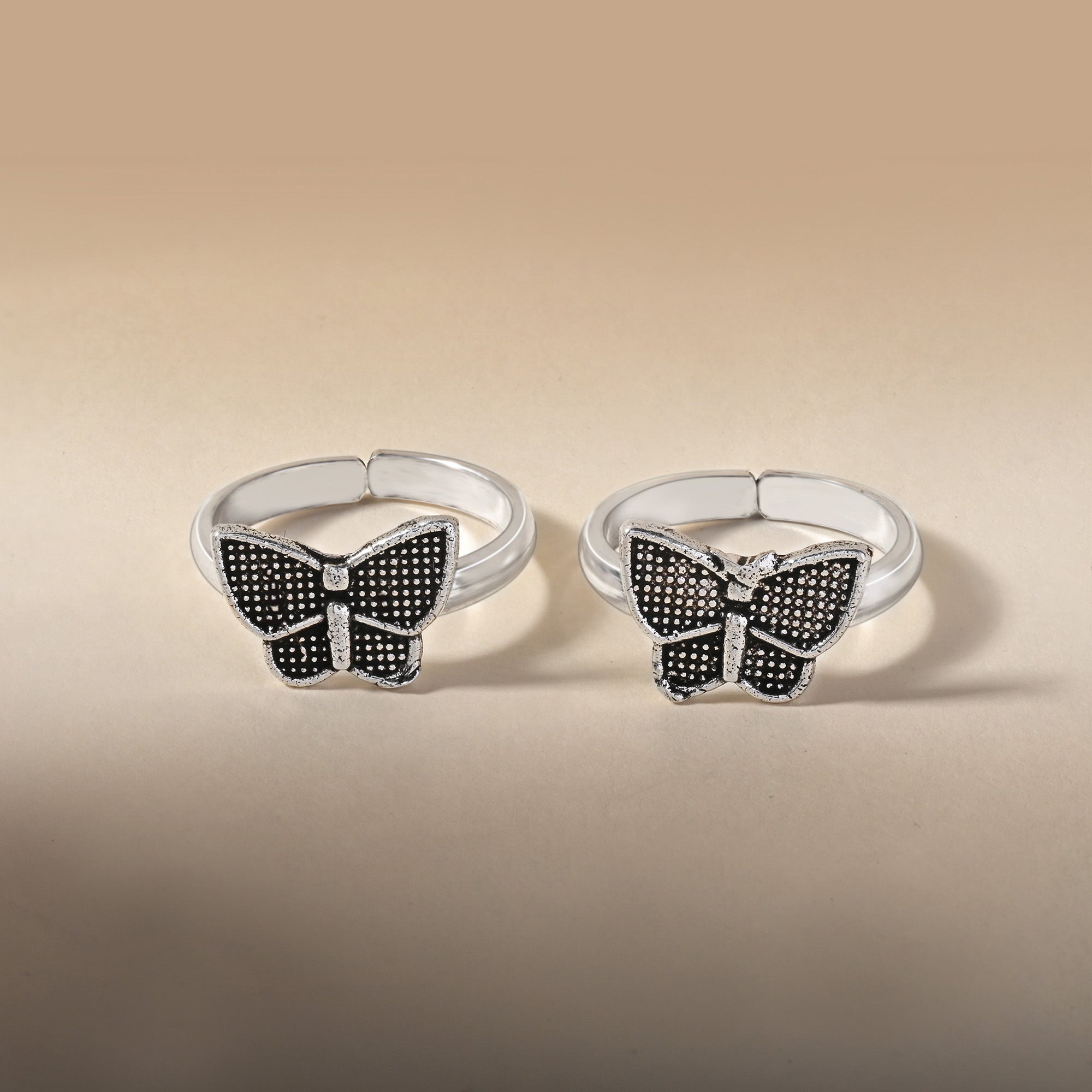 silver toe ring