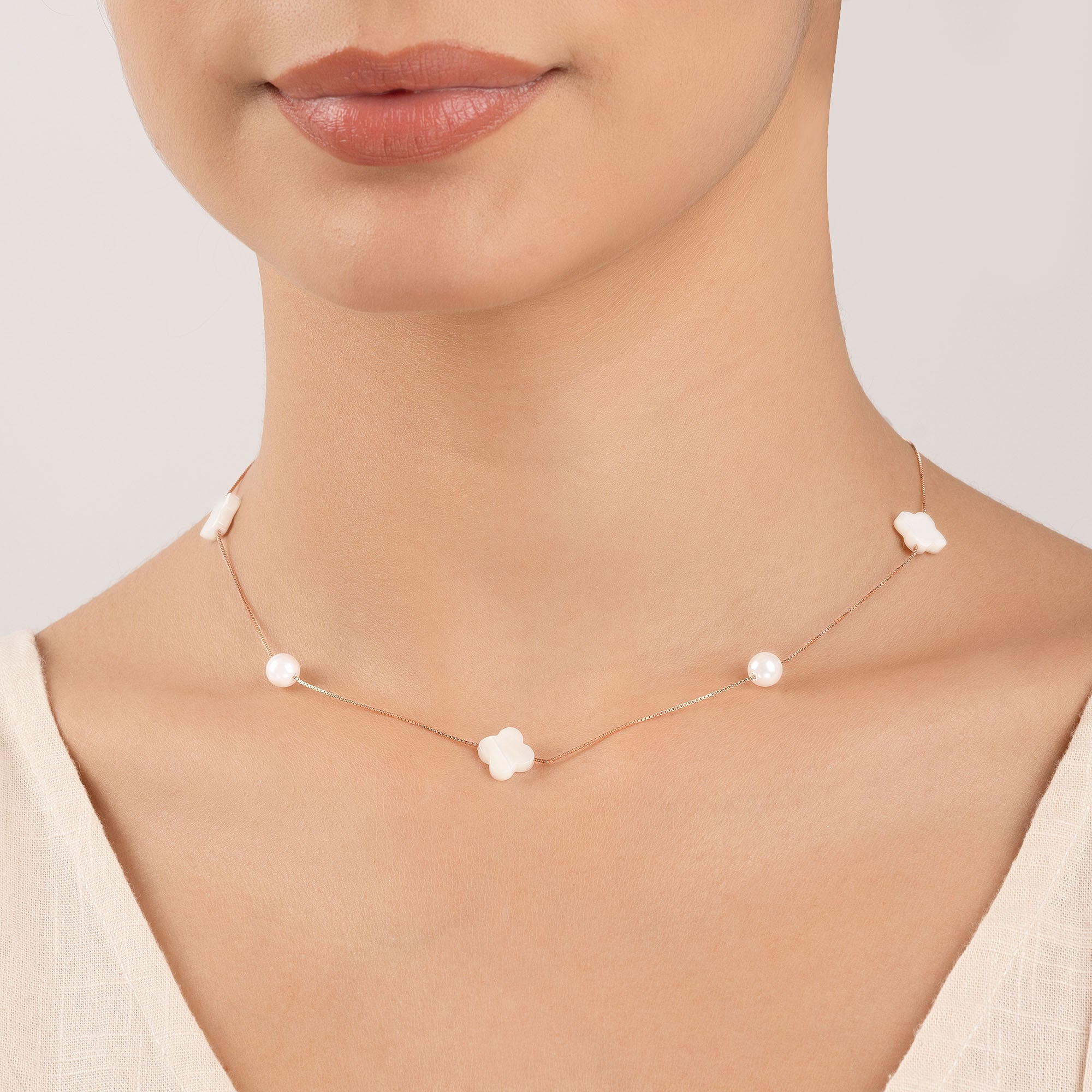 Flowers & Pearls Necklace