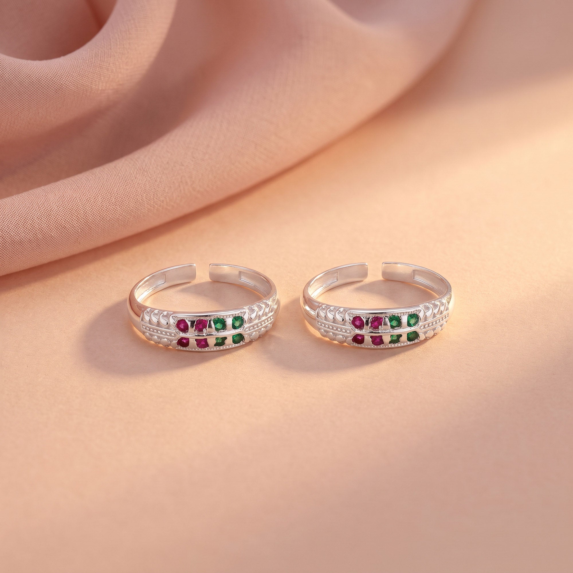 Dual-Tone Gemstone Toe Ring