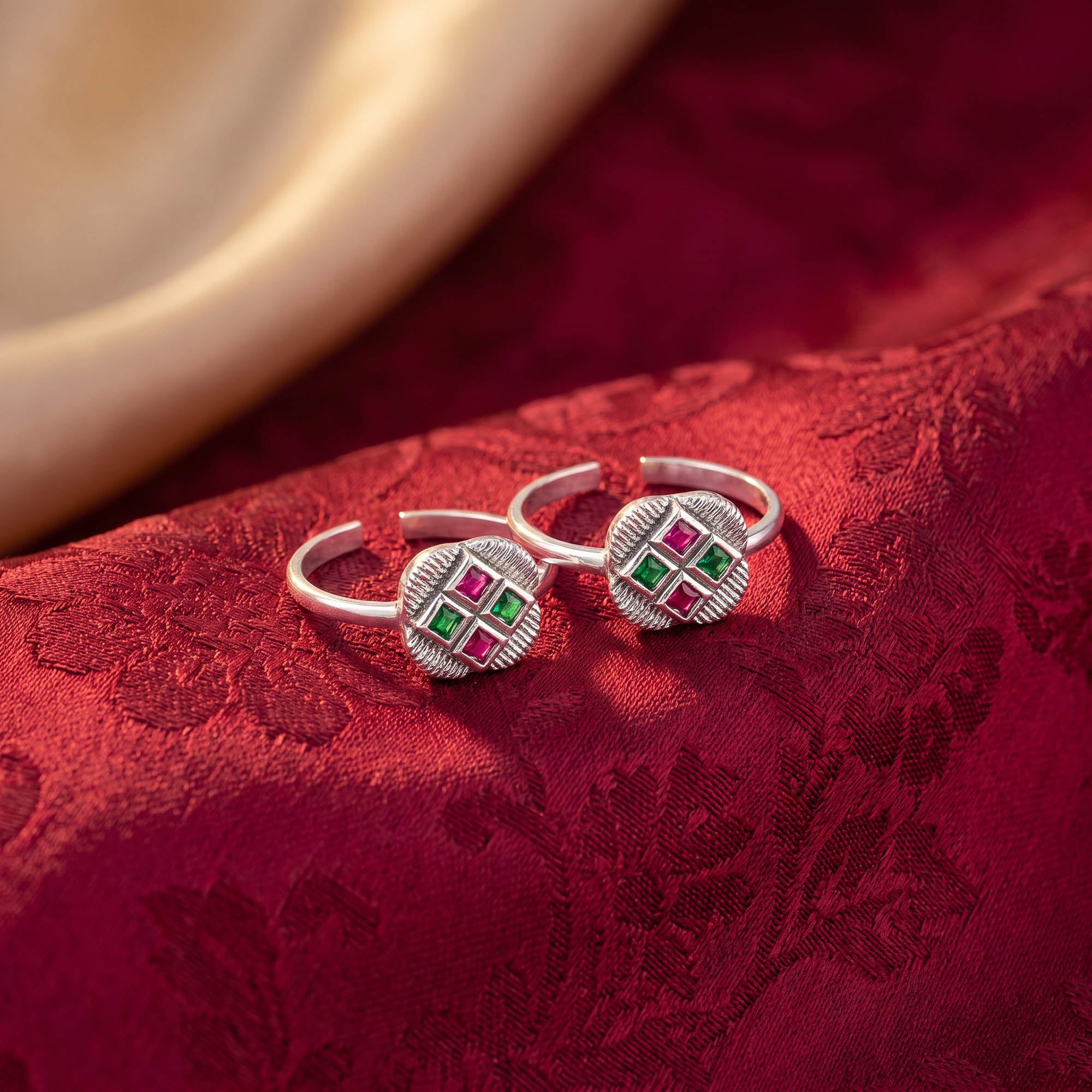 Geometric Four-Stone Toe Ring
