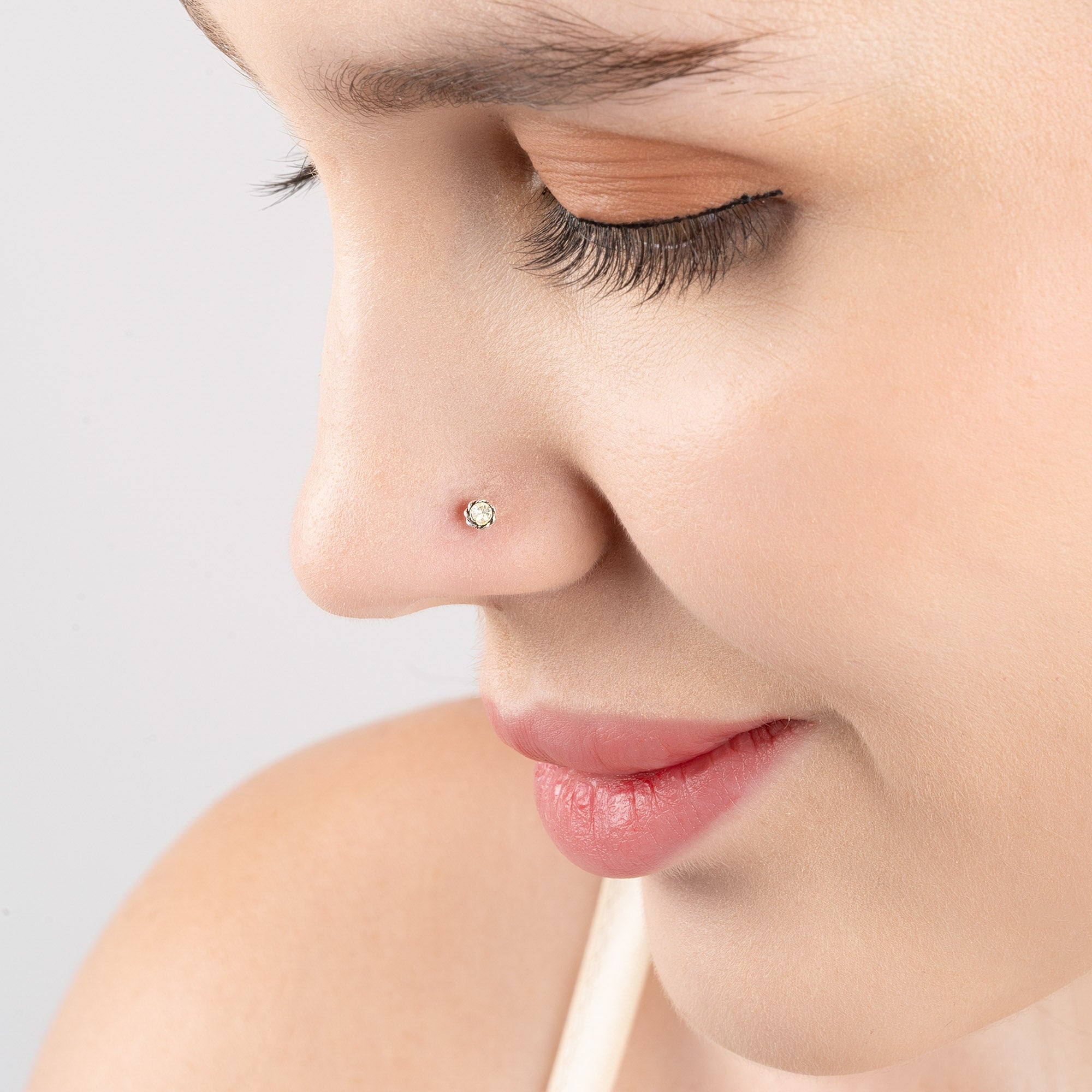Braided Shine Nose Pin