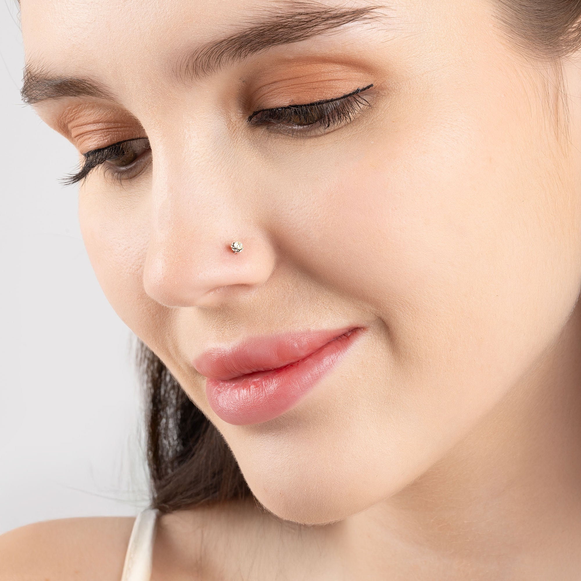Braided Shine Nose Pin