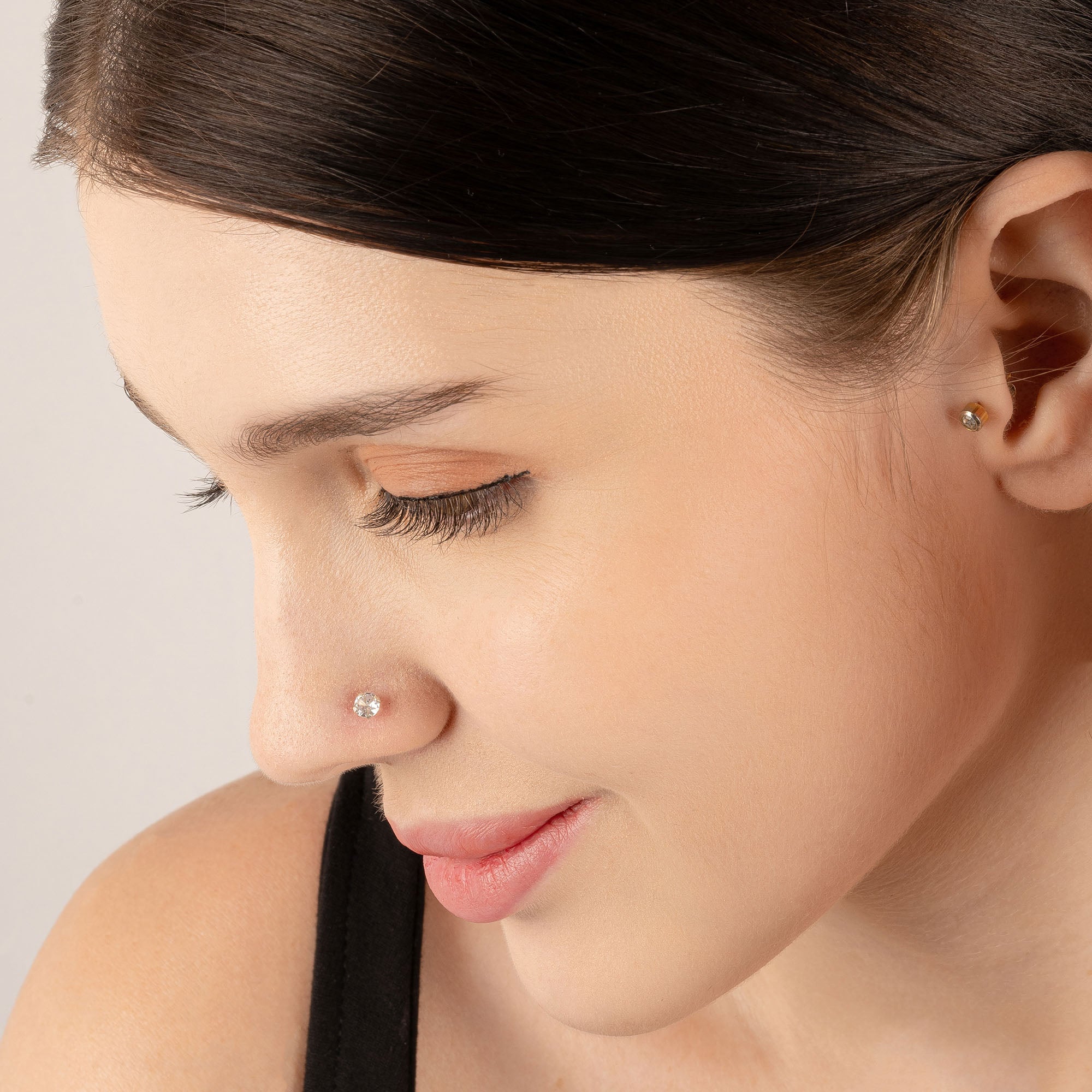 Bold Glint Nose Pin