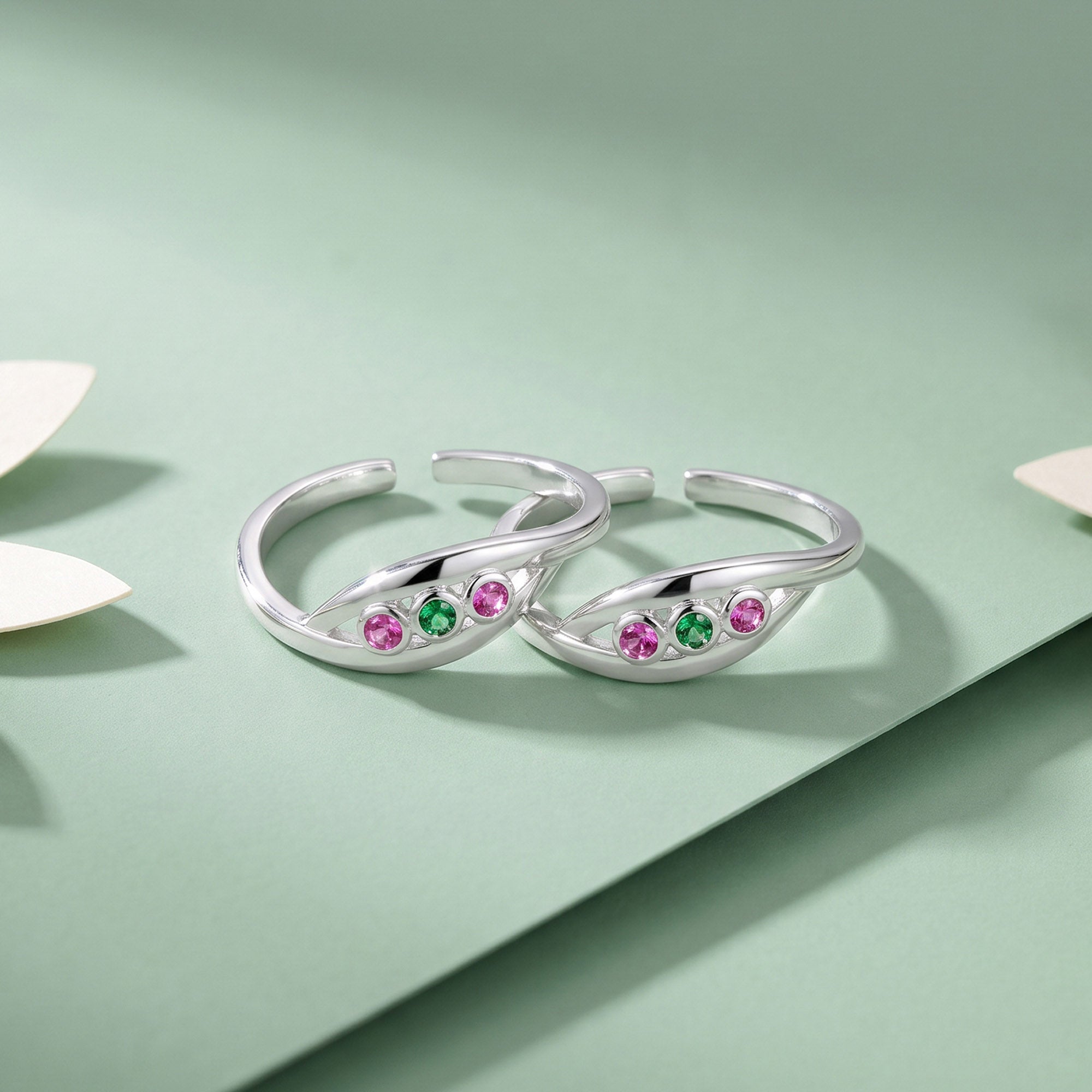 Three-Stone Wave Toe Ring