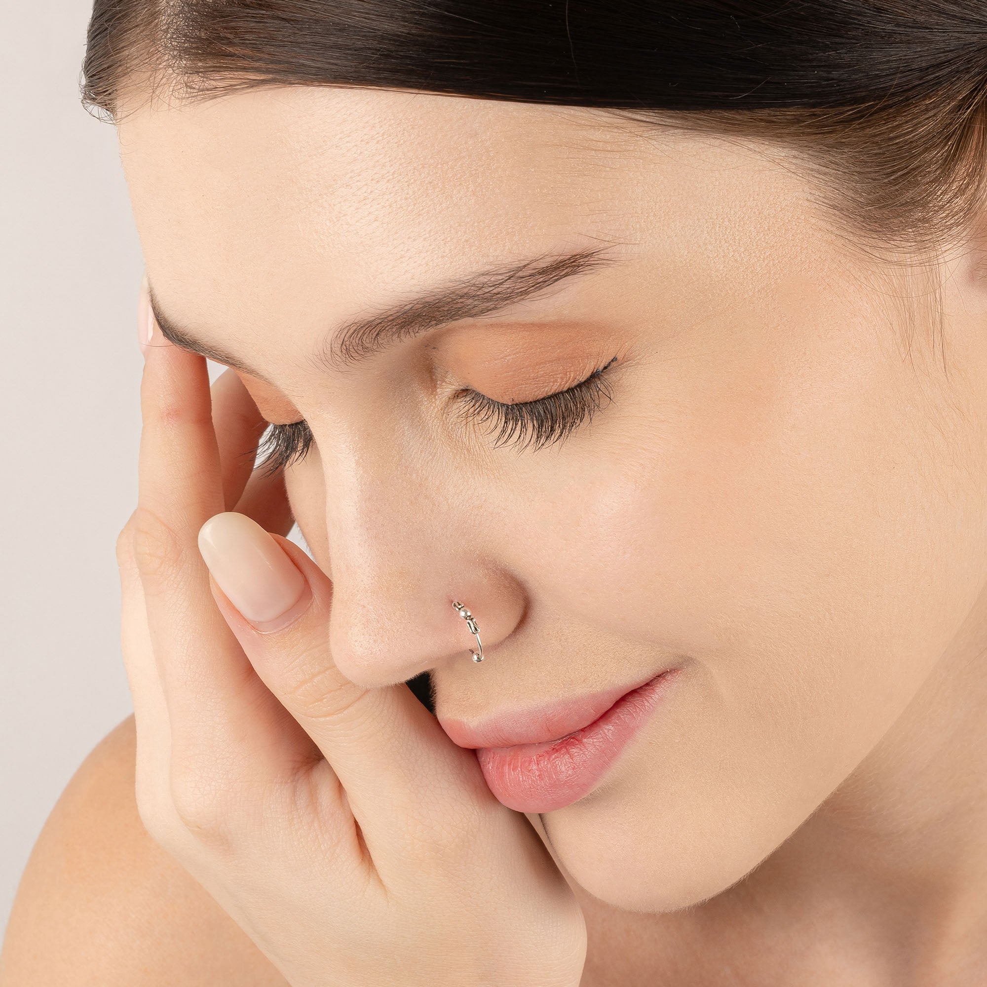 Oxidised motif Nose Ring