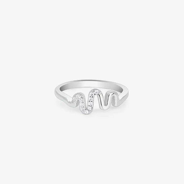 Serpentine Gleam Silver Ring