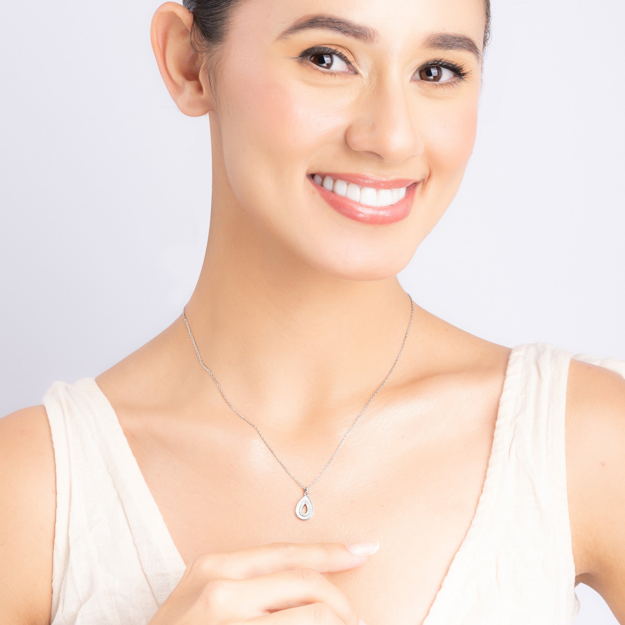 Drop Shape Pendant Necklace