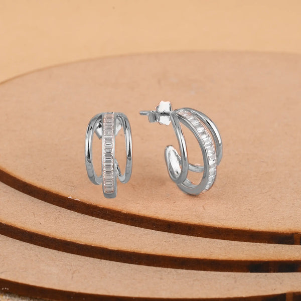 Structured Curvy Earring