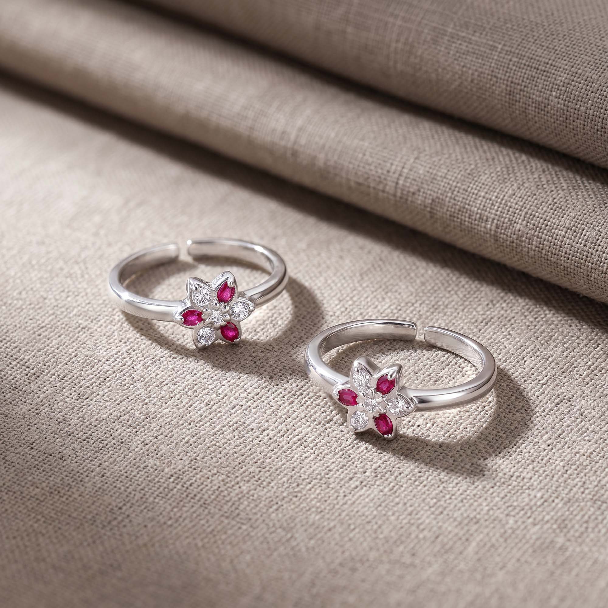 Six-Petal Flower Toe Ring