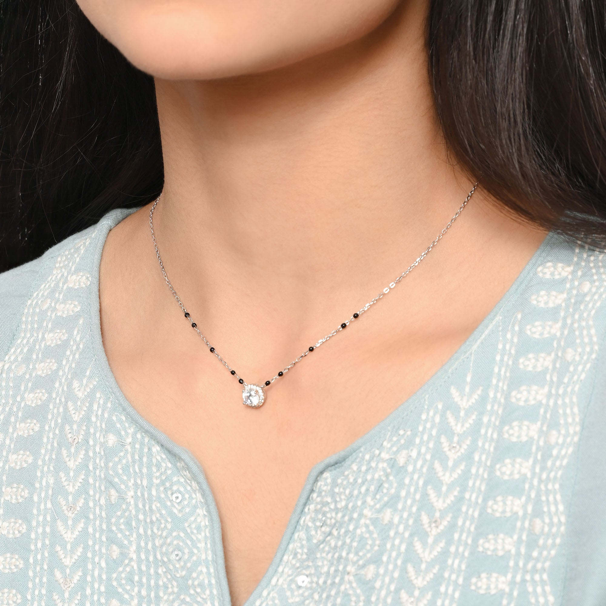 Round Halo Mangalsutra
