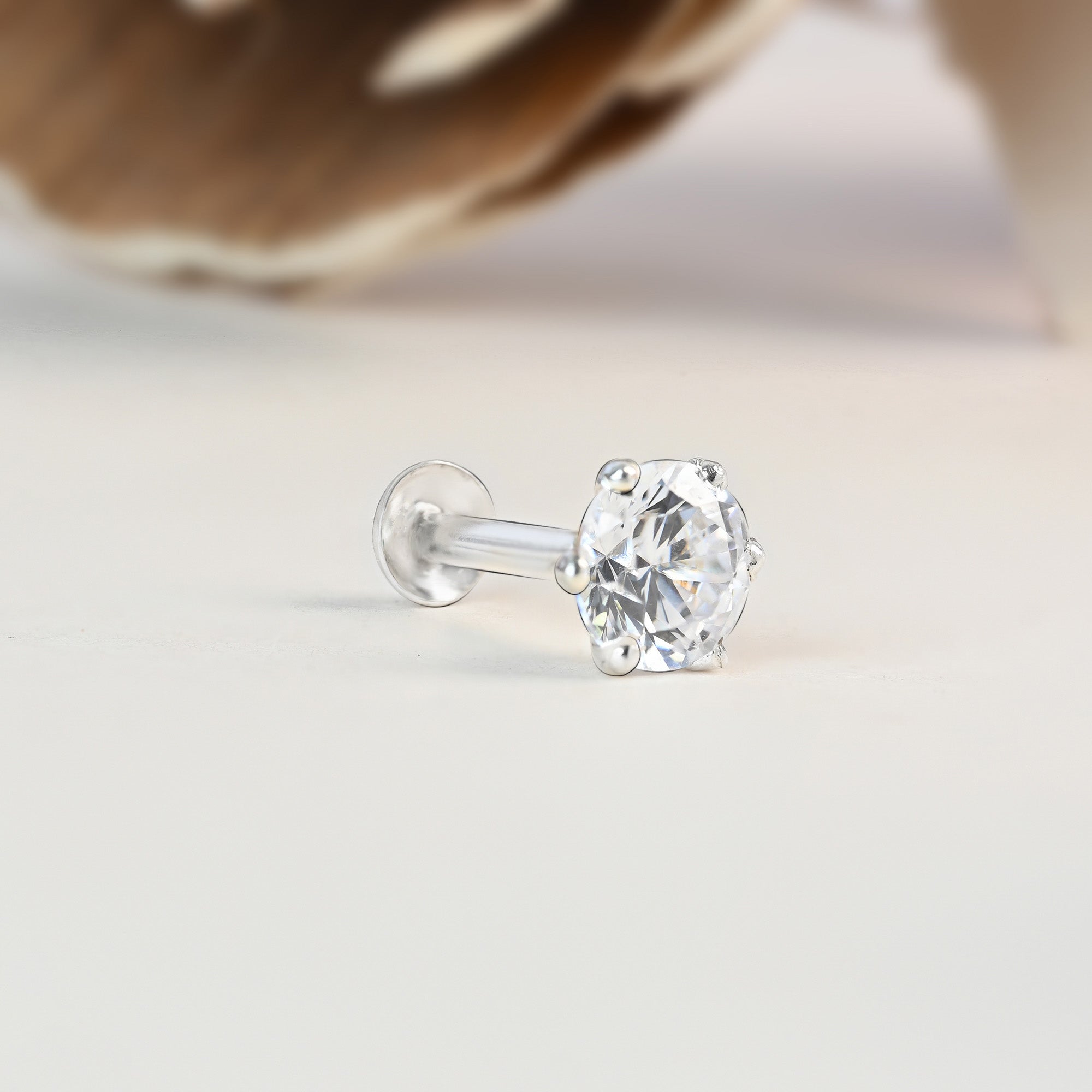 Solitaire Spark Silver Nose Pin