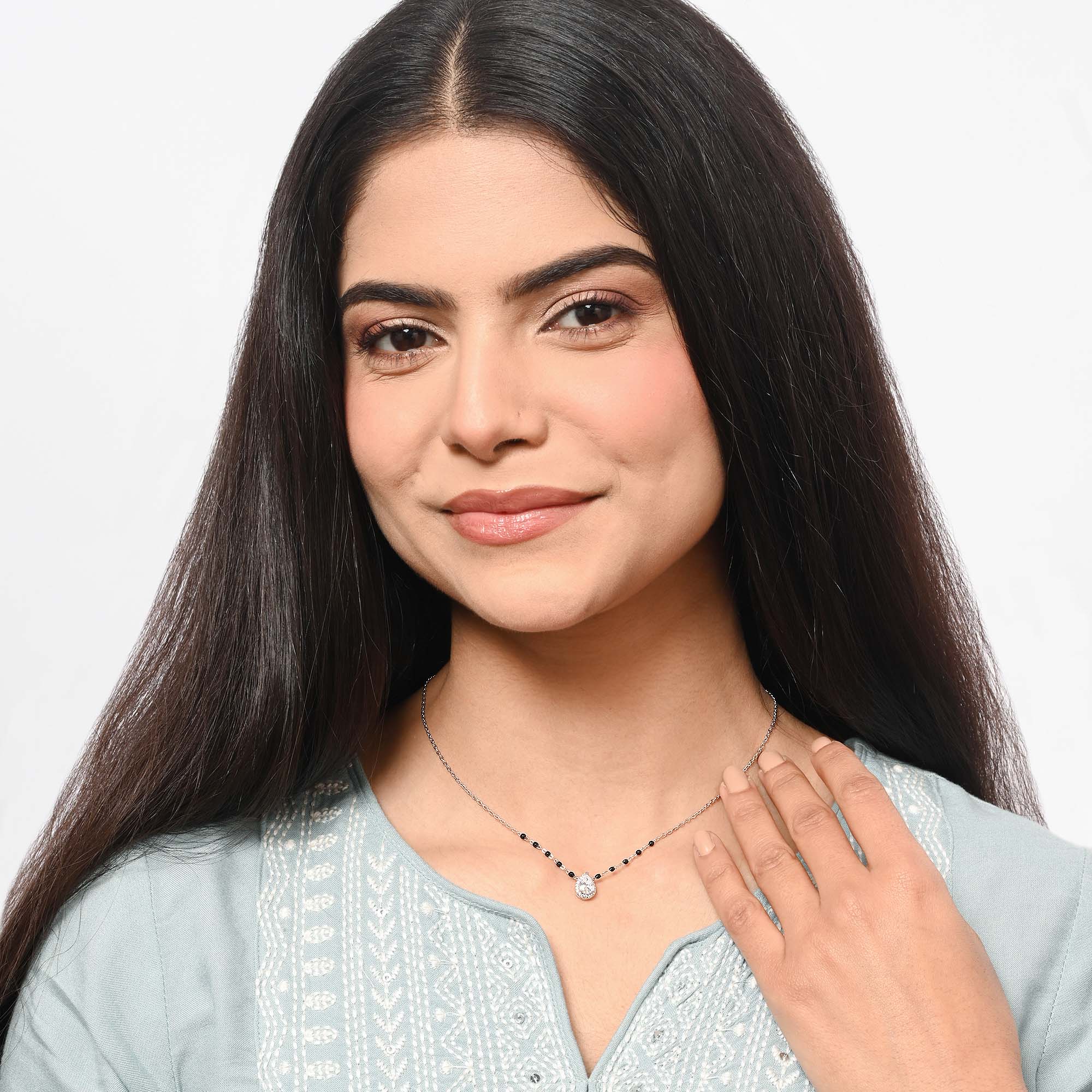 Noor Pear Halo Mangalsutra