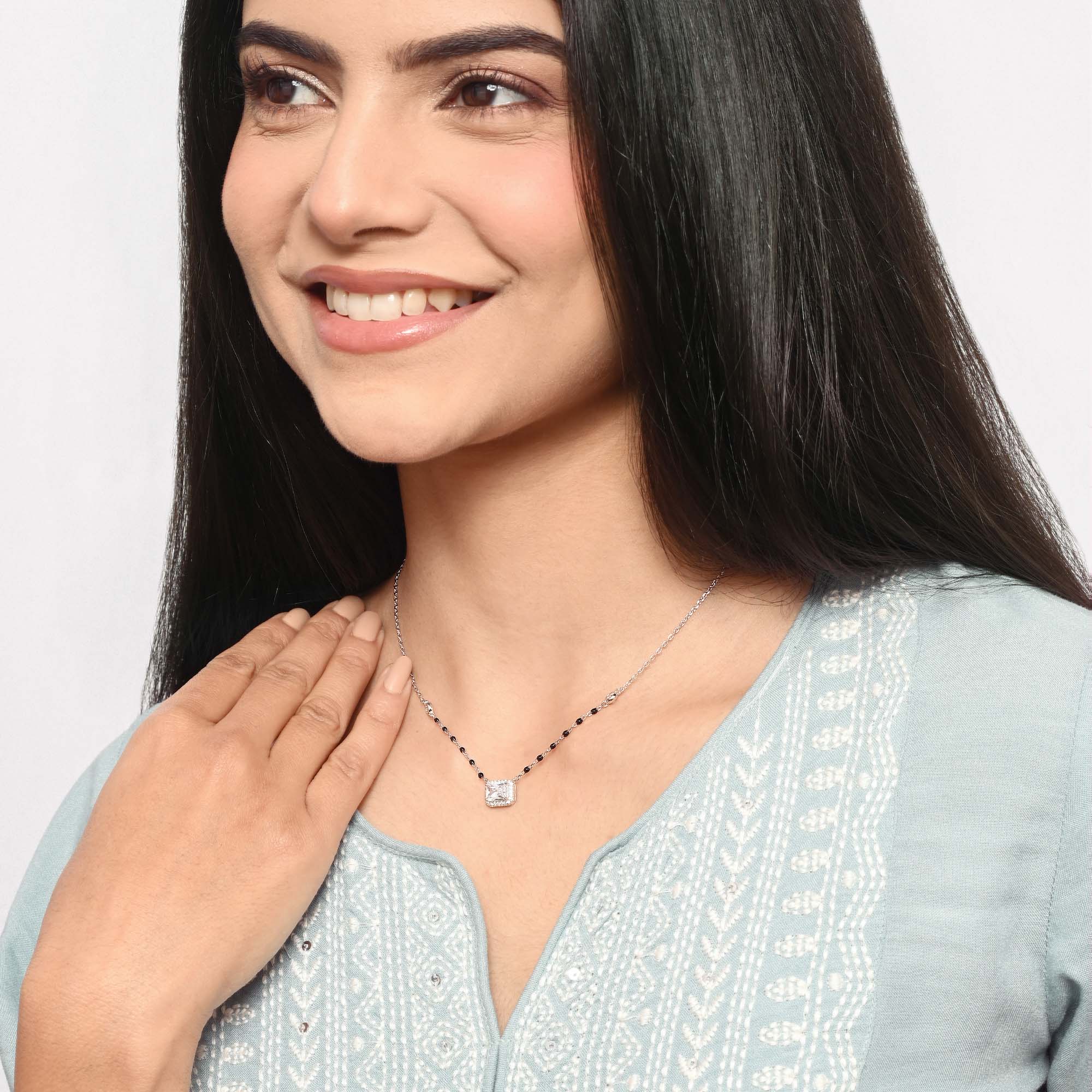 Minimal Square Halo Mangalsutra