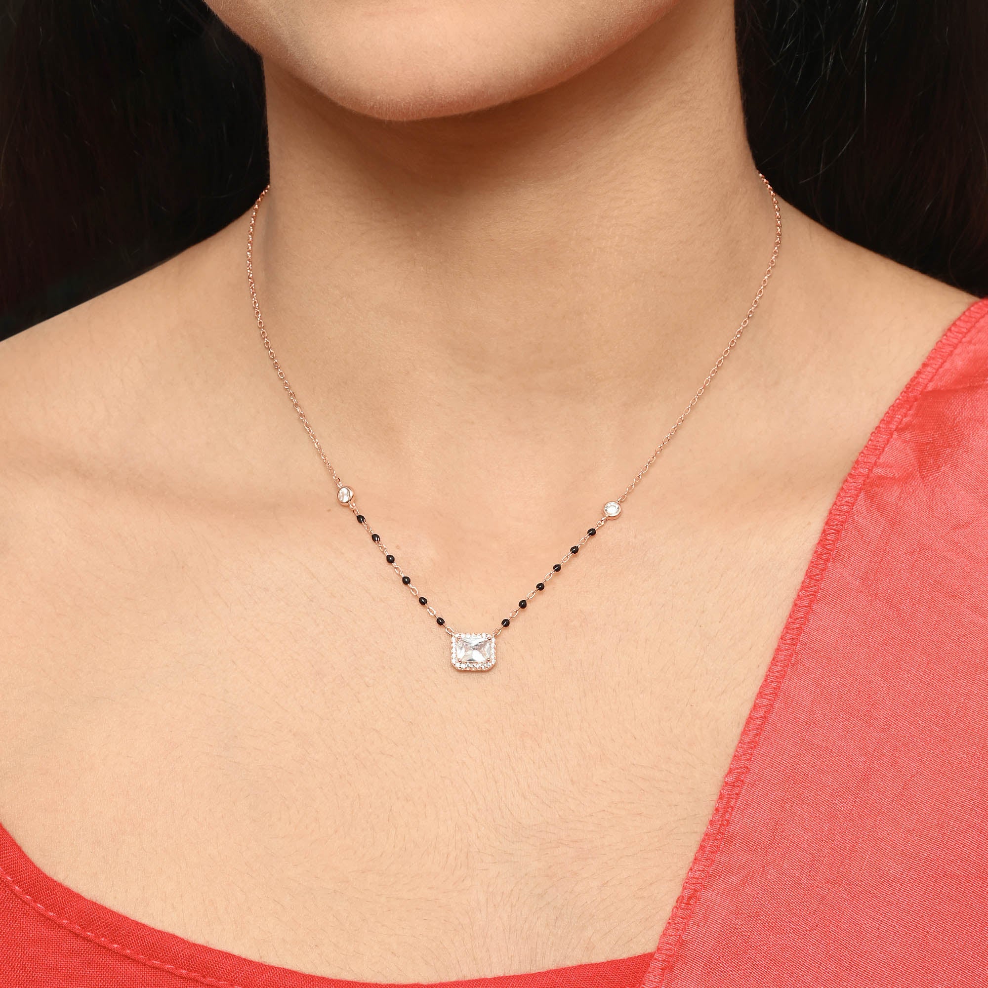 Minimal Square Halo Mangalsutra