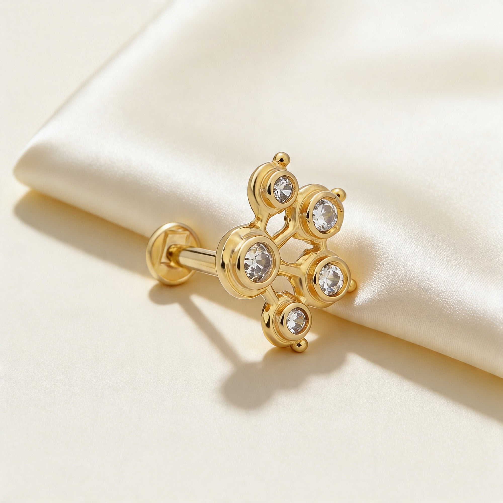 Cluster Bloom Nose Pin
