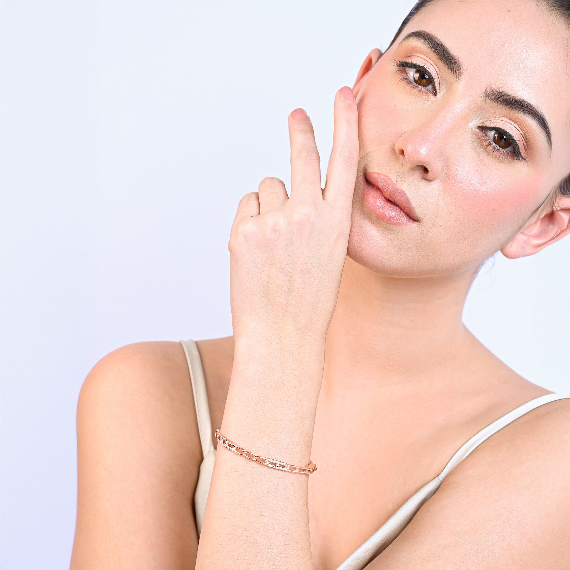 Linked Gleam Silver Kada