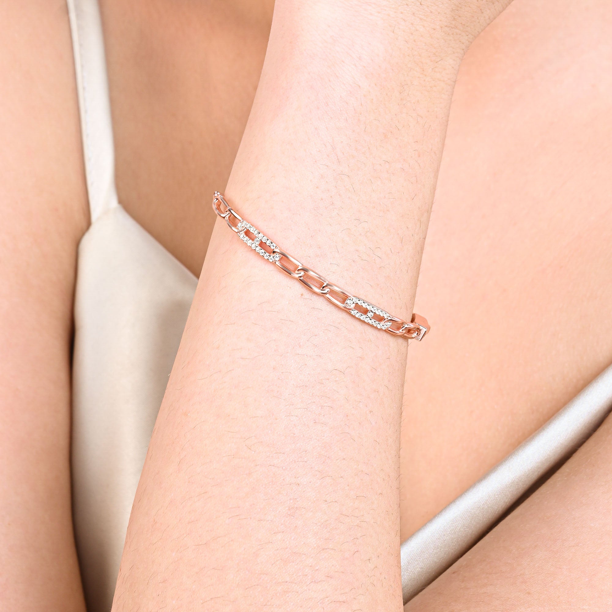 Linked Gleam Silver Kada