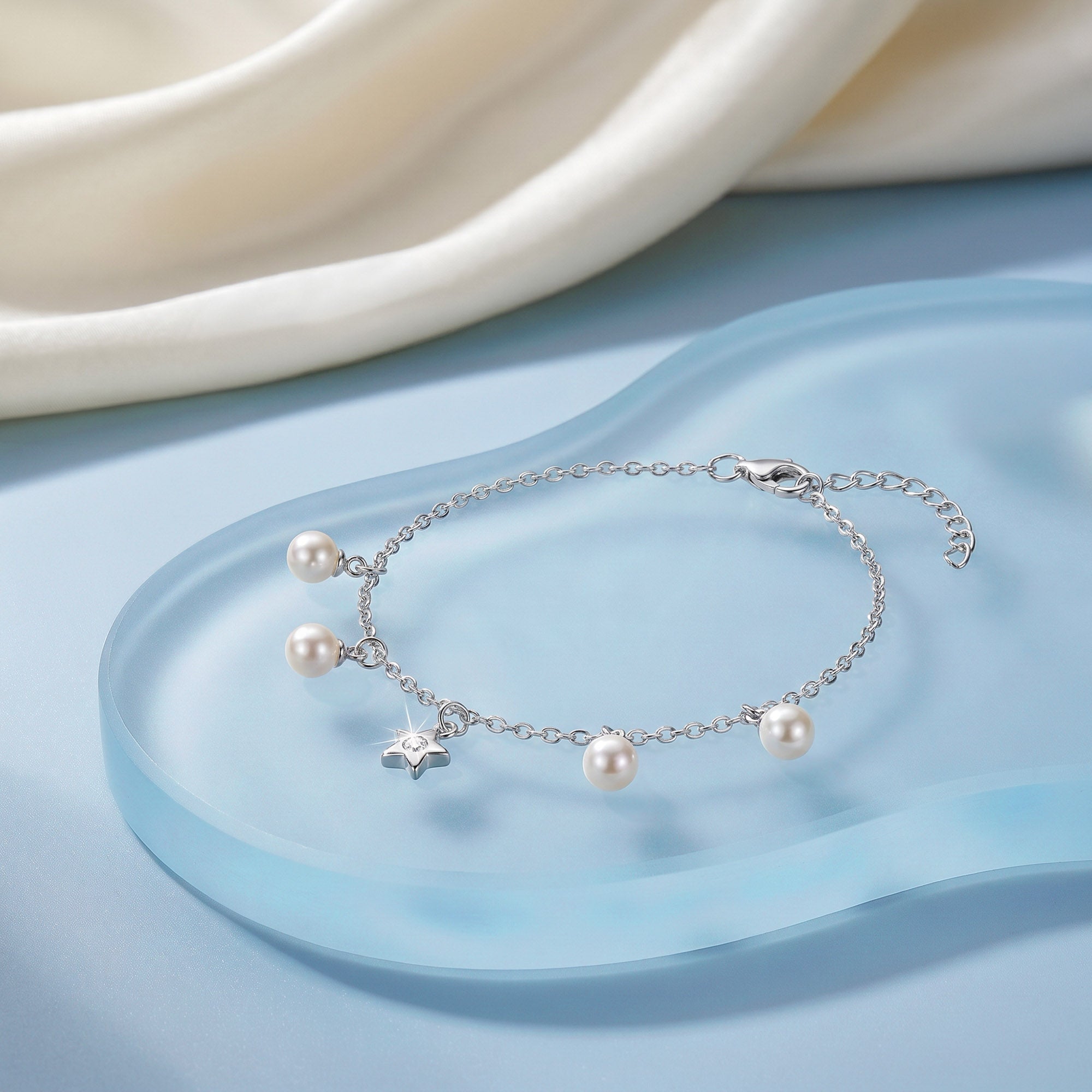 Star Pearl Charm Bracelet