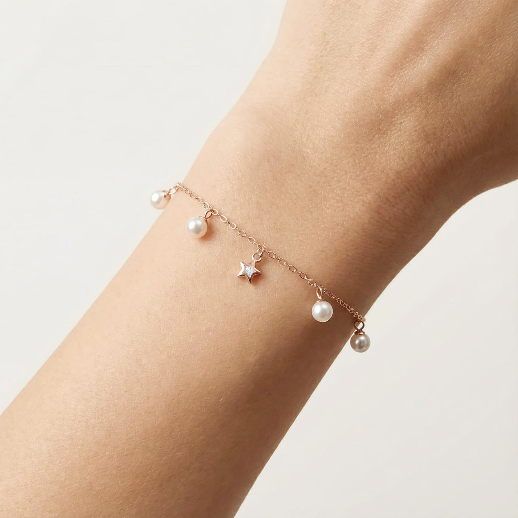 Star Pearl Charm Bracelet