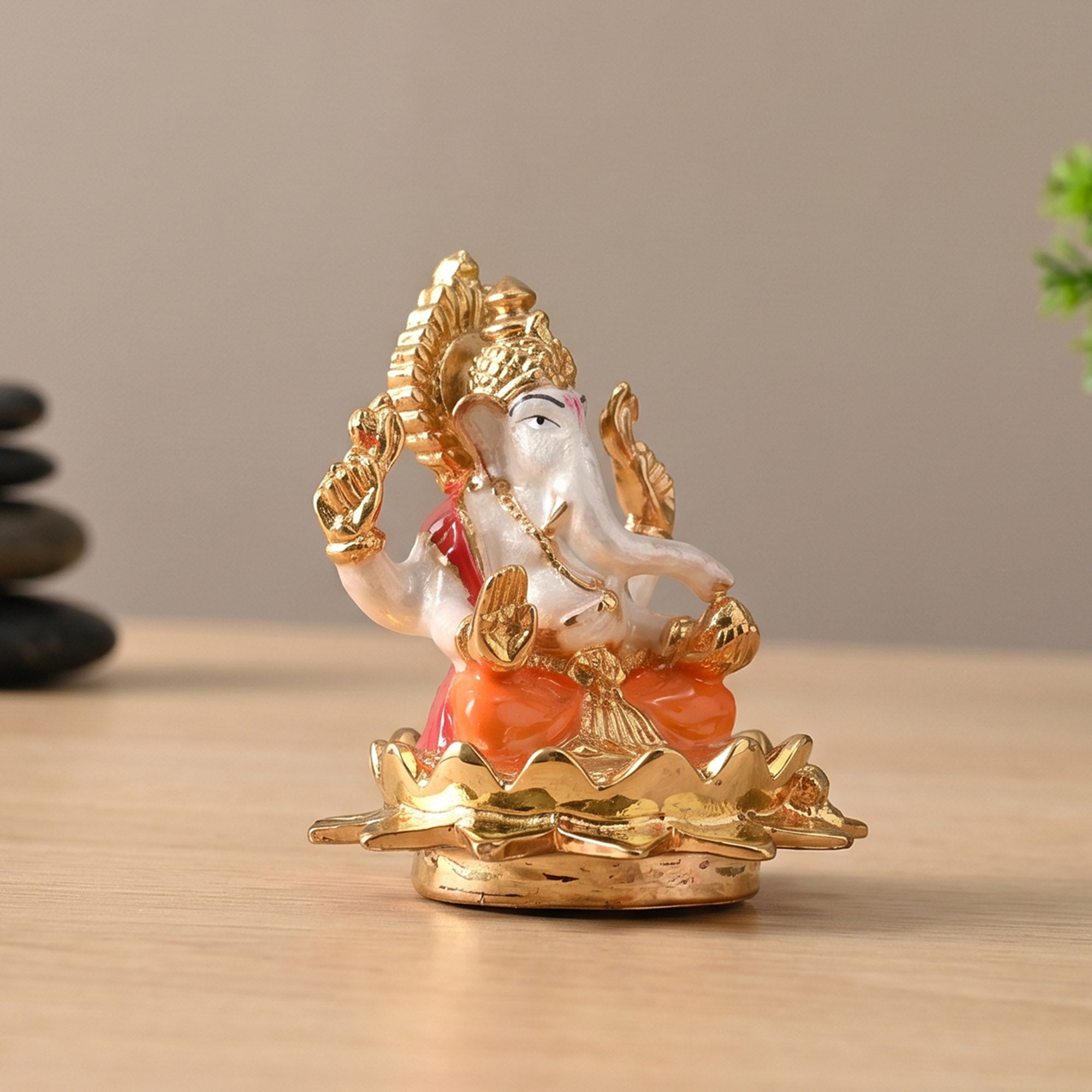 24K Gold Plated Seated Kamal Ganesha