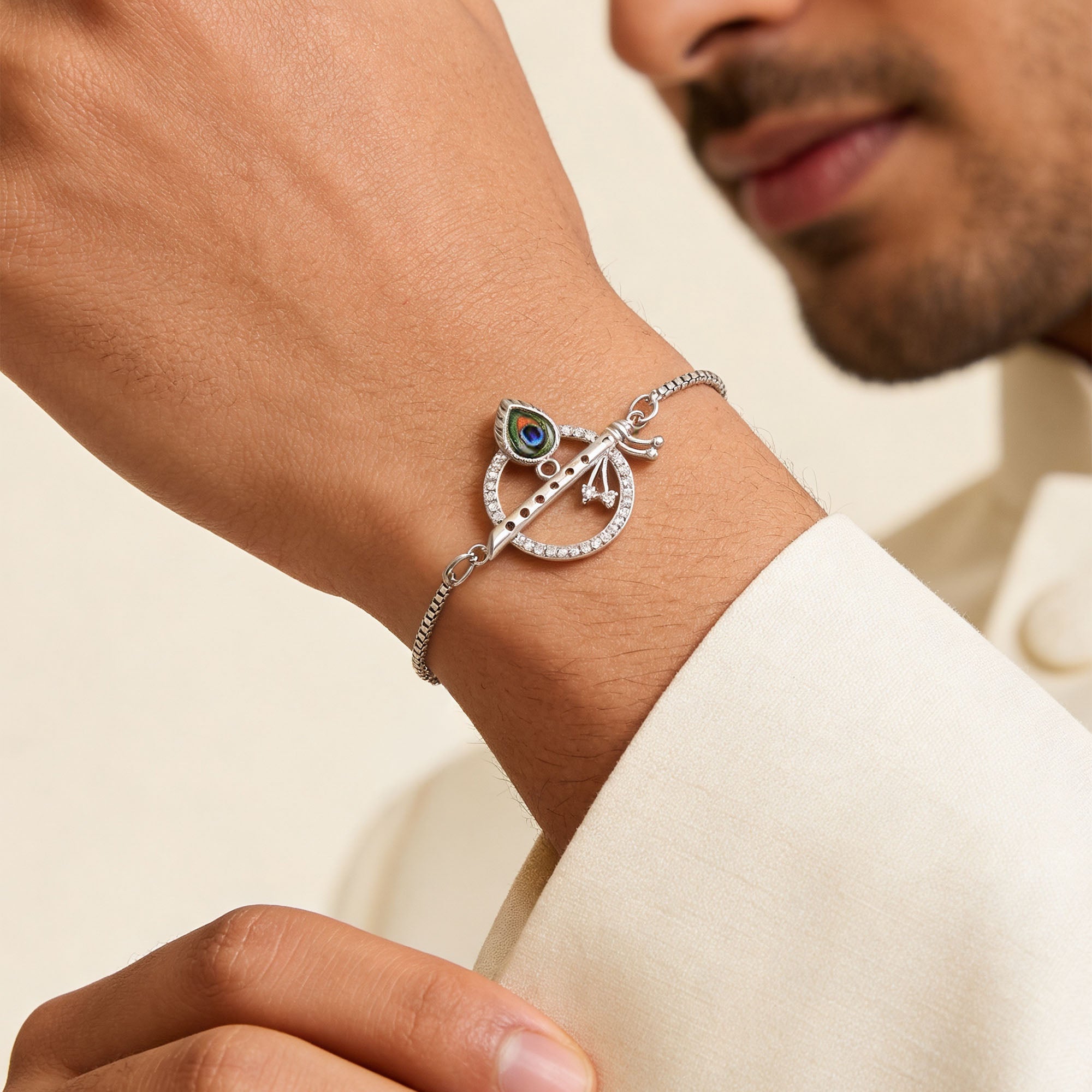 Zircon Halo Flute Silver Bracelet