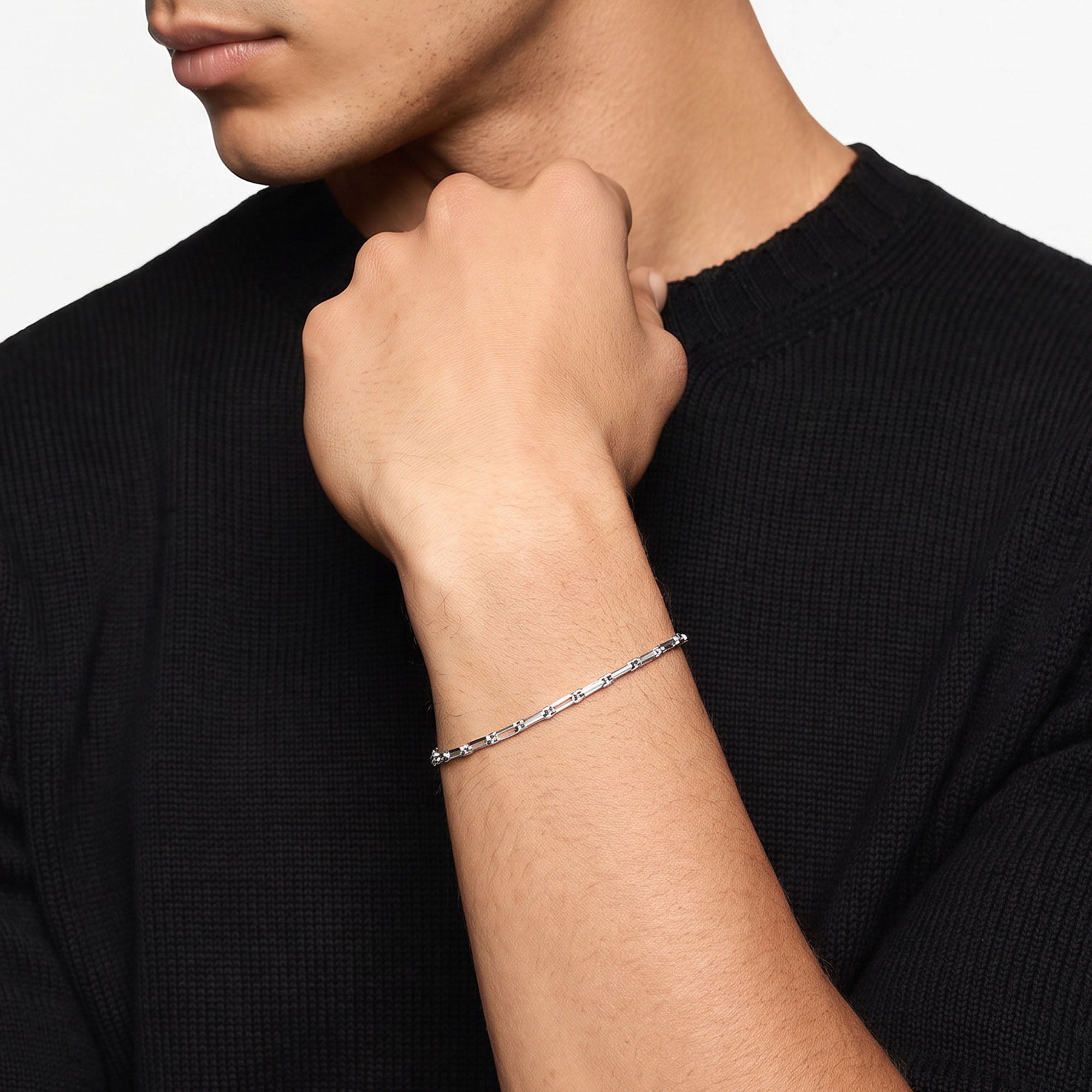 Delicate Chained Link Bracelet