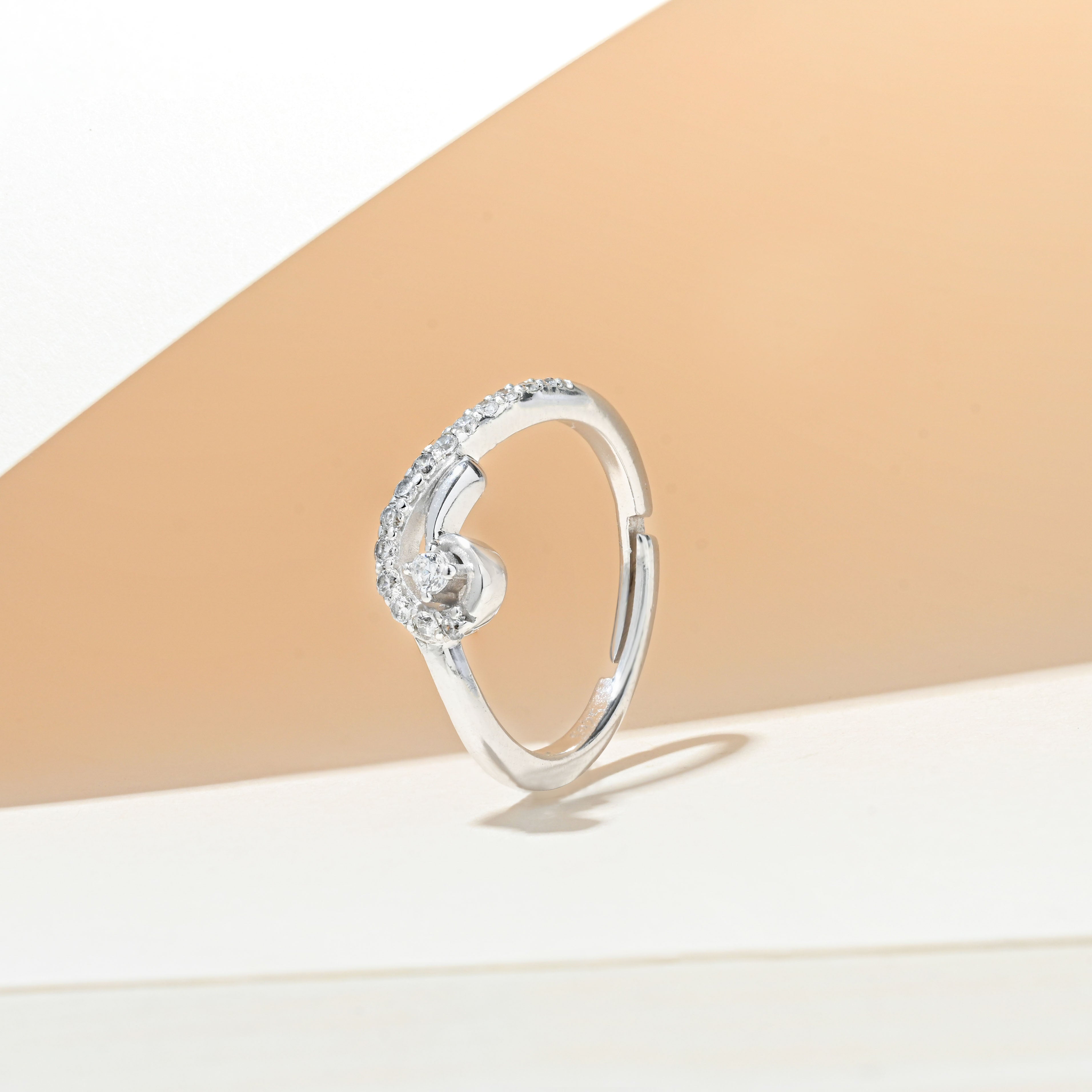 Elaris Silver Ring