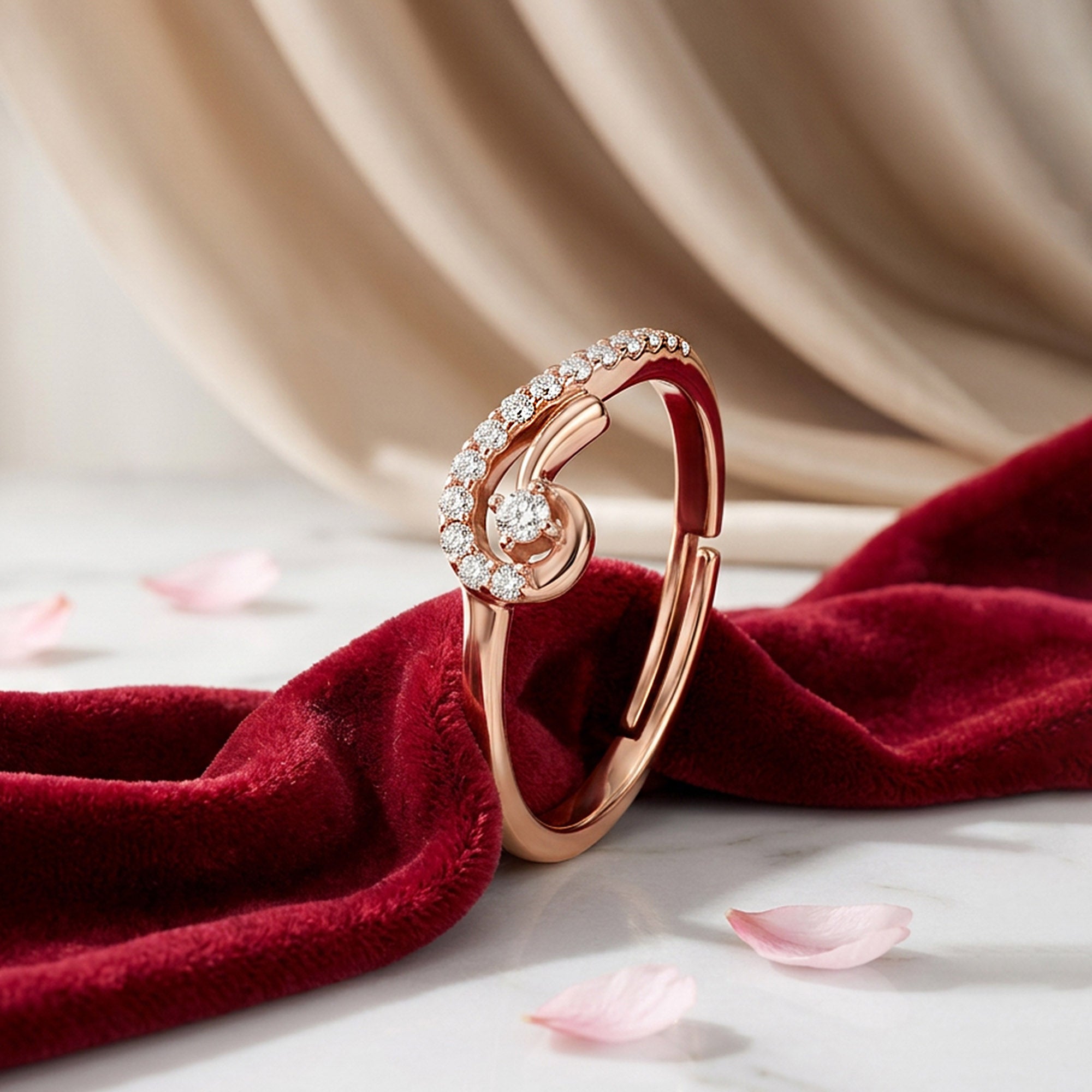Elaris Silver Ring