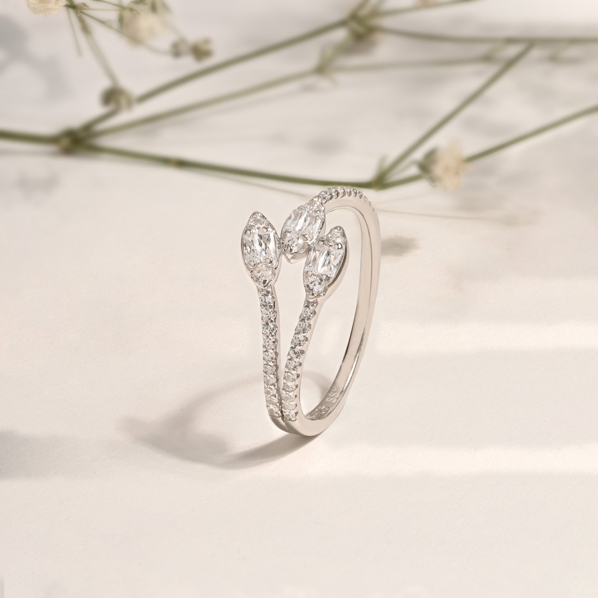 Marquise Leaf Trio Split Ring