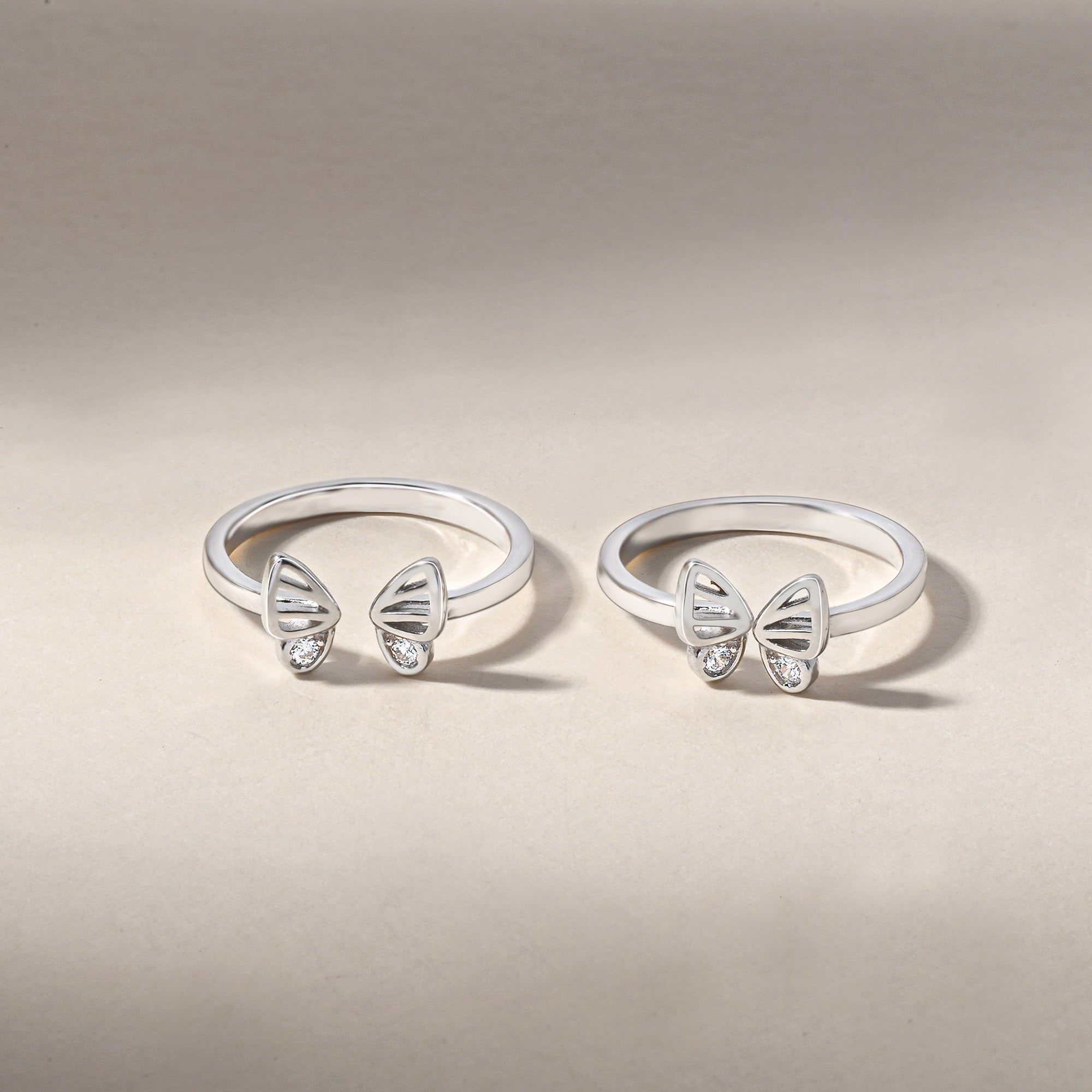 silver toe ring