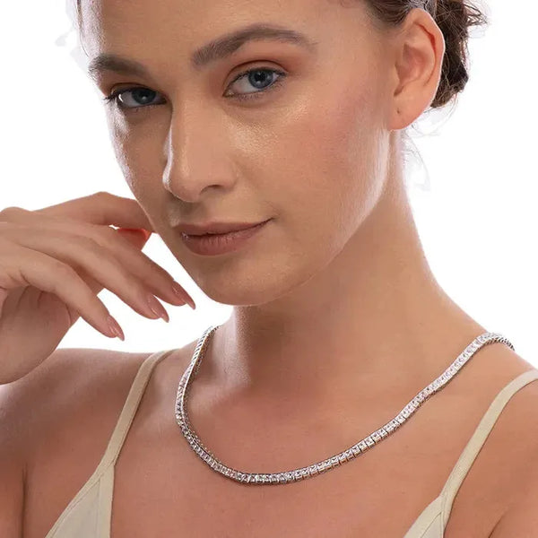 Sparkling Squareline Silver Necklace - Touch925