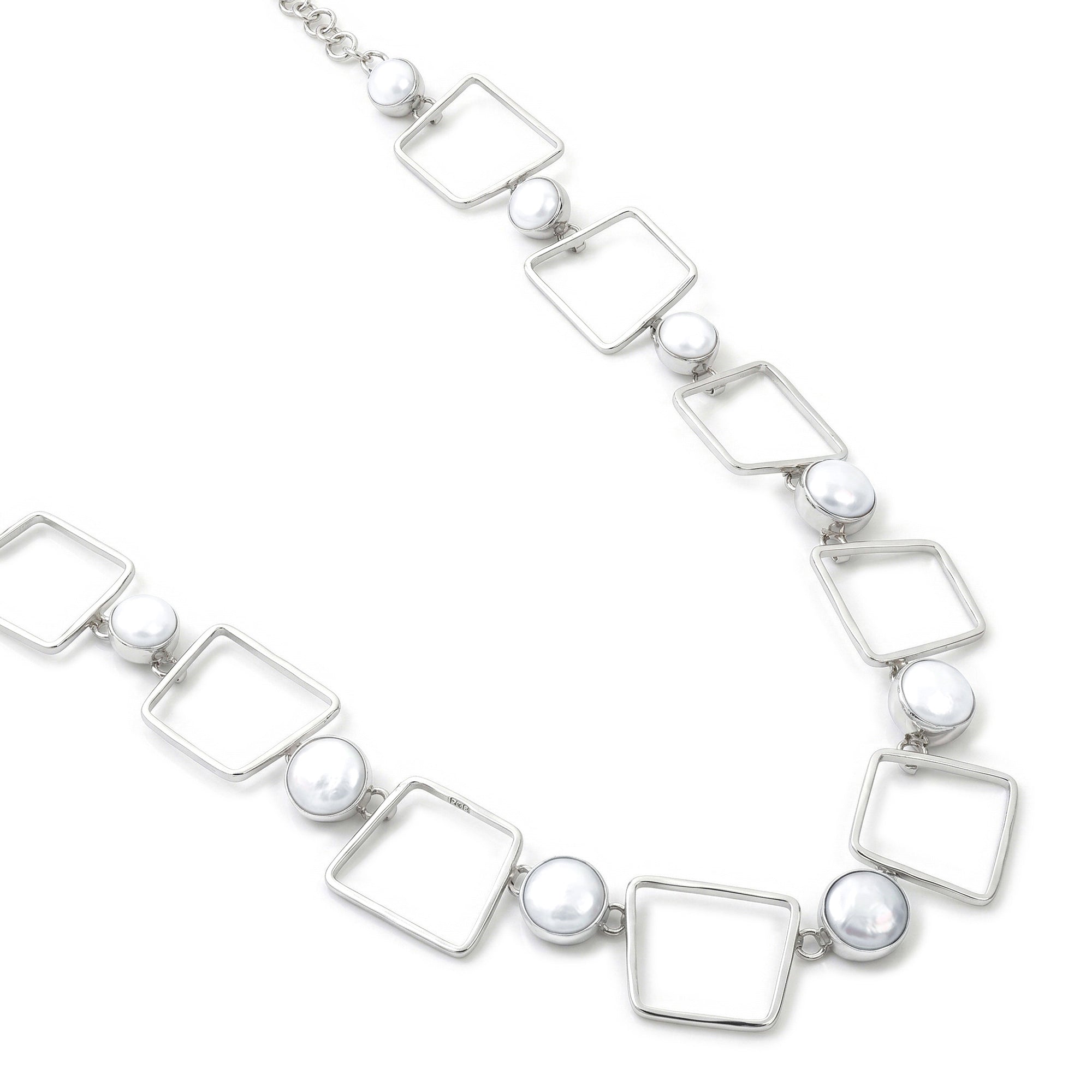 Geometric Pearl Necklace Set