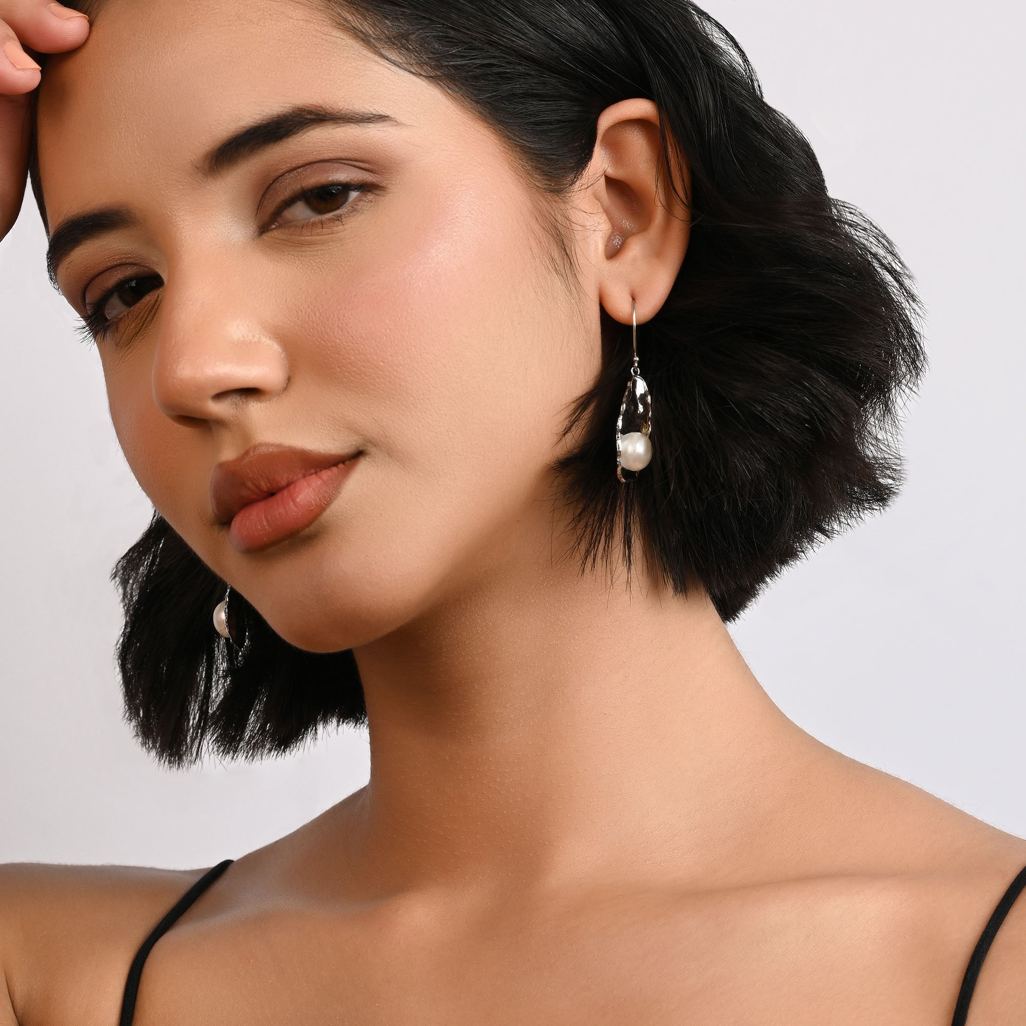 Petal Pearl Earrings