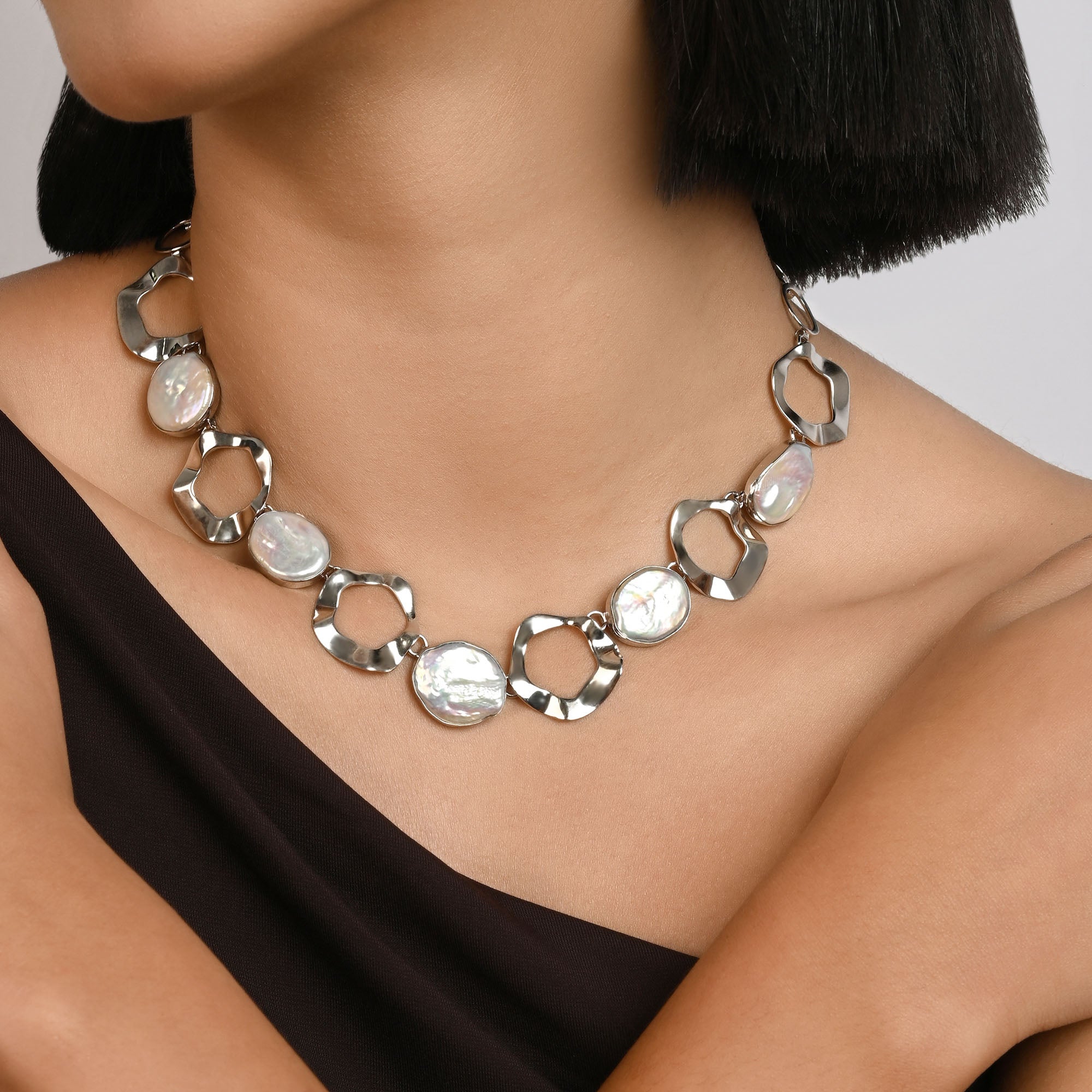 Wavy Link Necklace