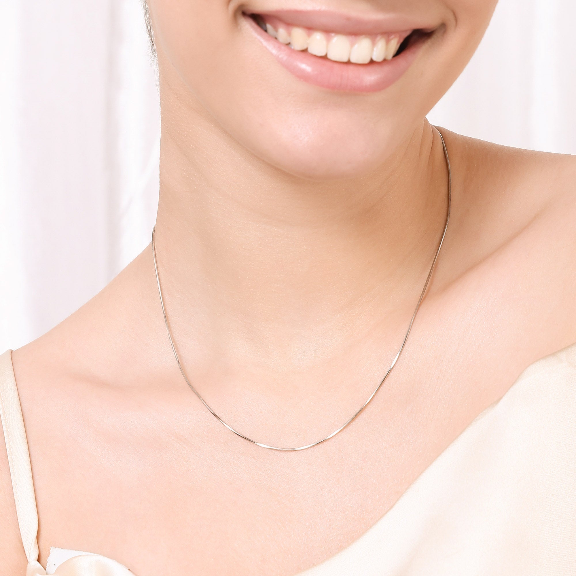 Modern Flat-Link Chain