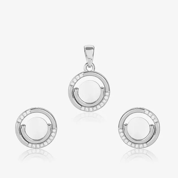 Radiant Circle Zirconia Pendant Set