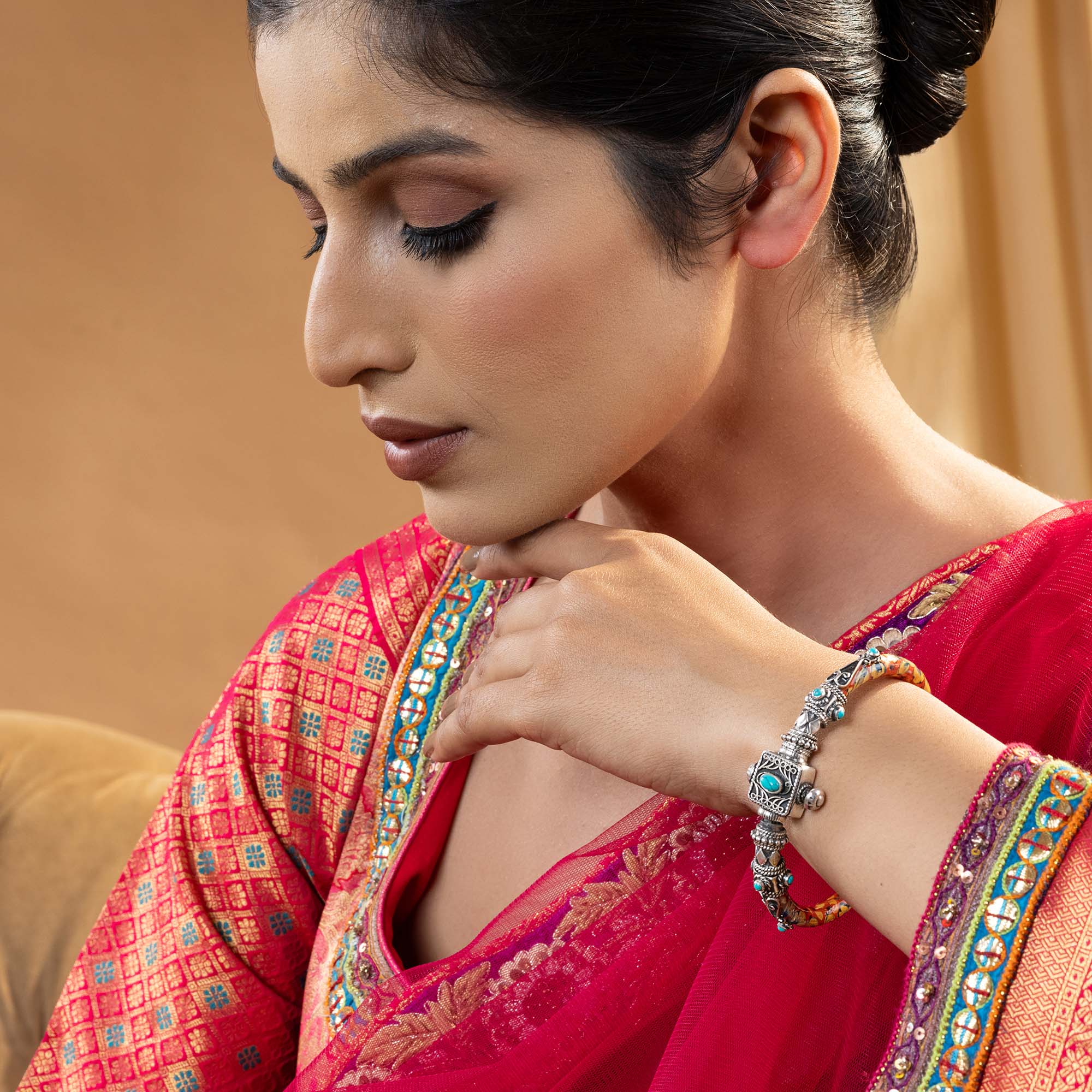 Turquoise Accents Silver Kada
