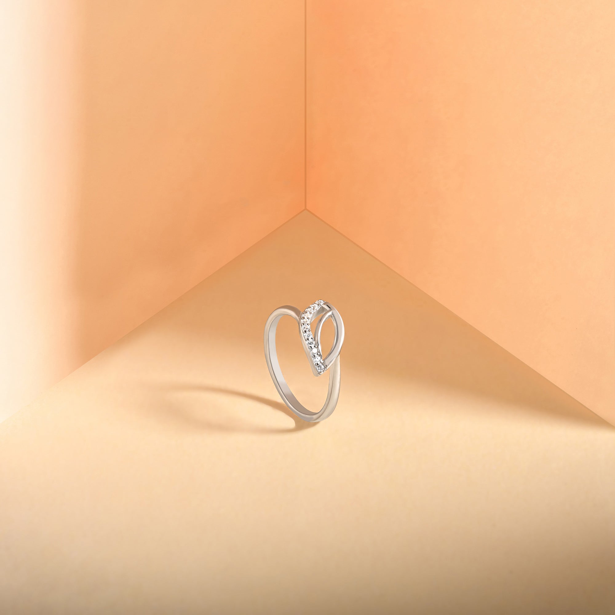 Ladies Silver Ring