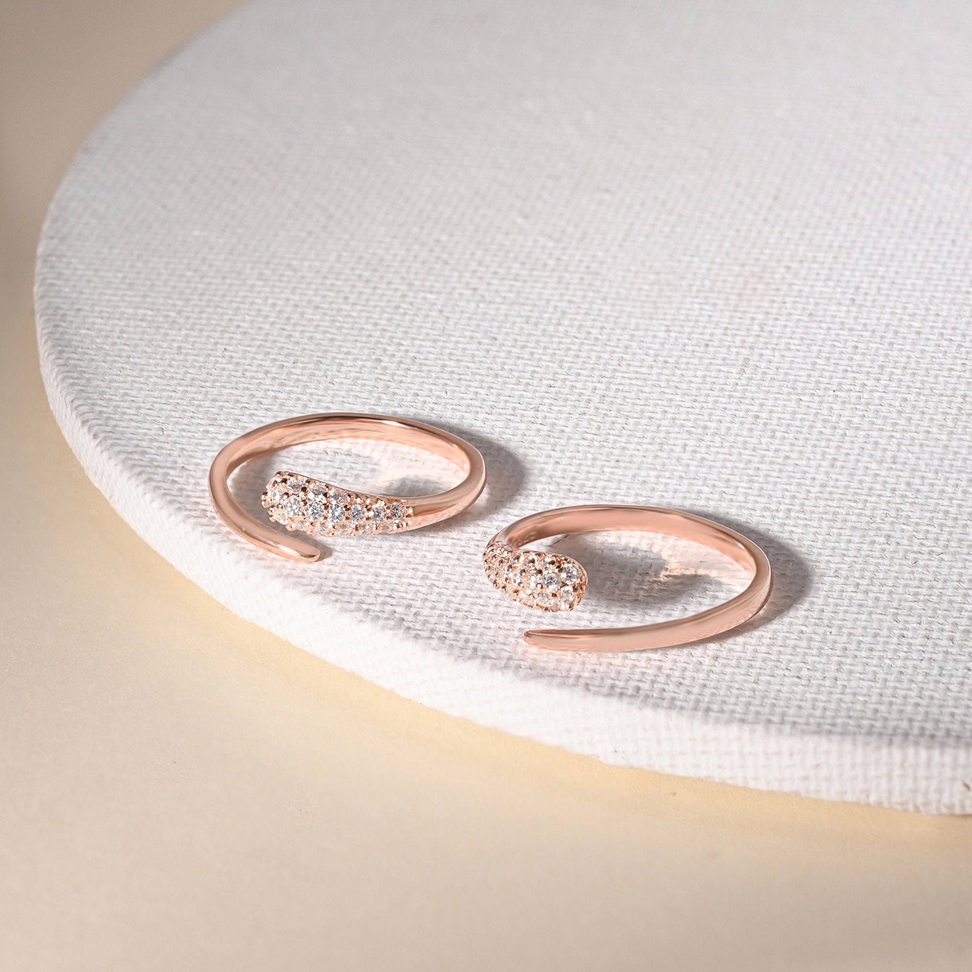 silver toe ring