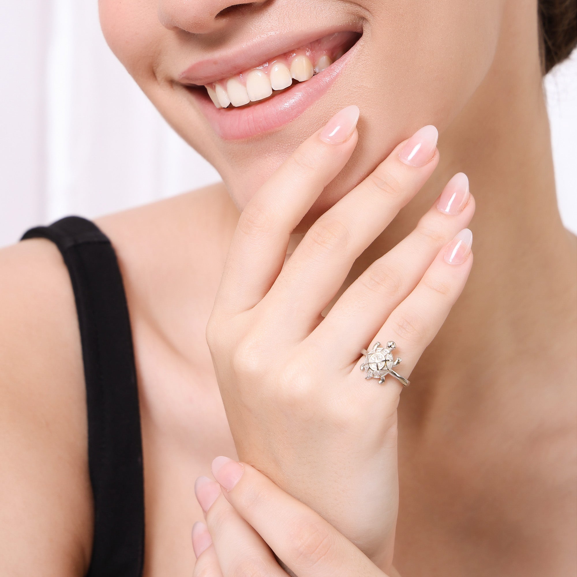 Ladies Silver Ring