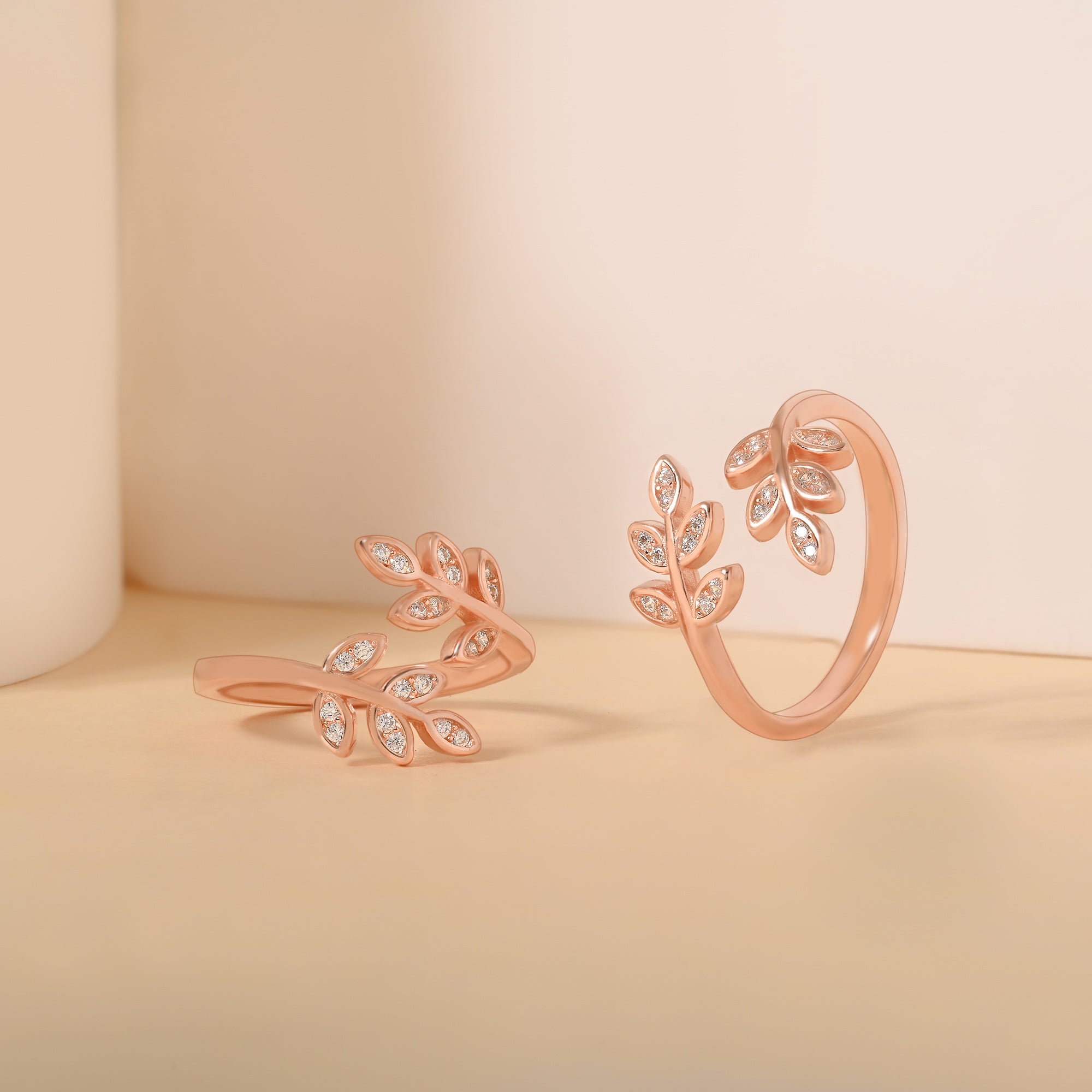 silver toe rings