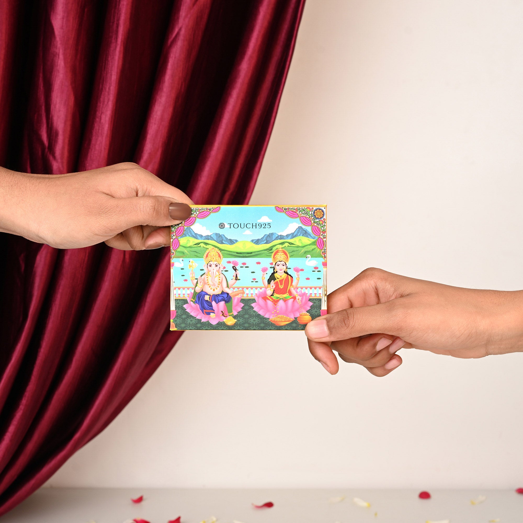 999 Silver Lakshmi Ganesha Coin Box