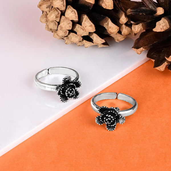 Oxidised Flower Toe Ring