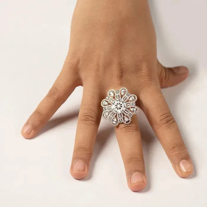 Floral Radiance Silver Ring - Touch925