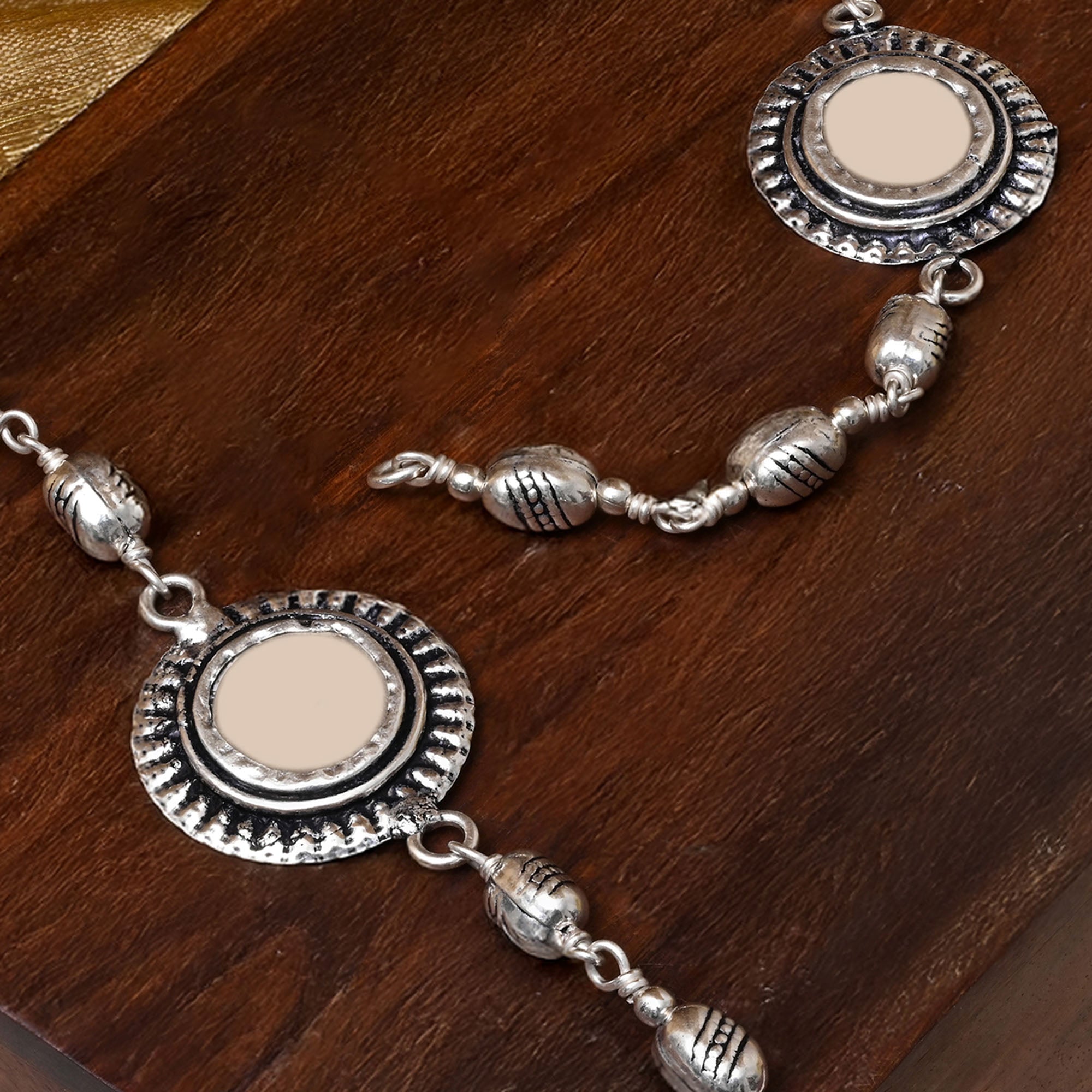 Textured Disc Motif Silver Anklet