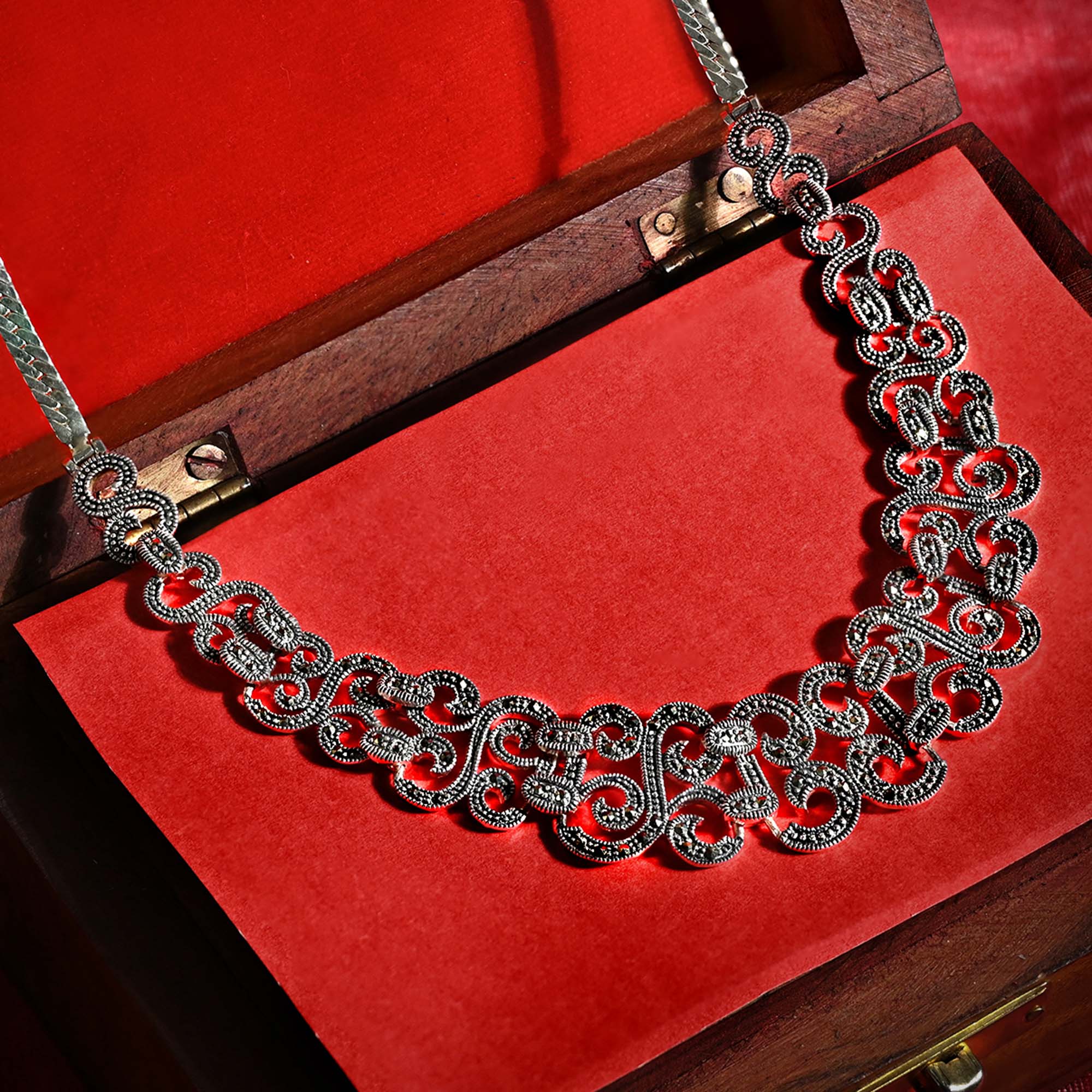 Heritage Vine Silver Necklace