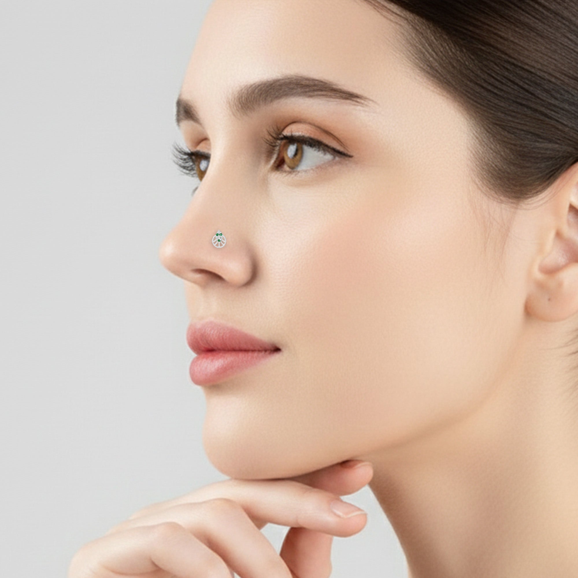 Classic Cluster Silver Nose Pin